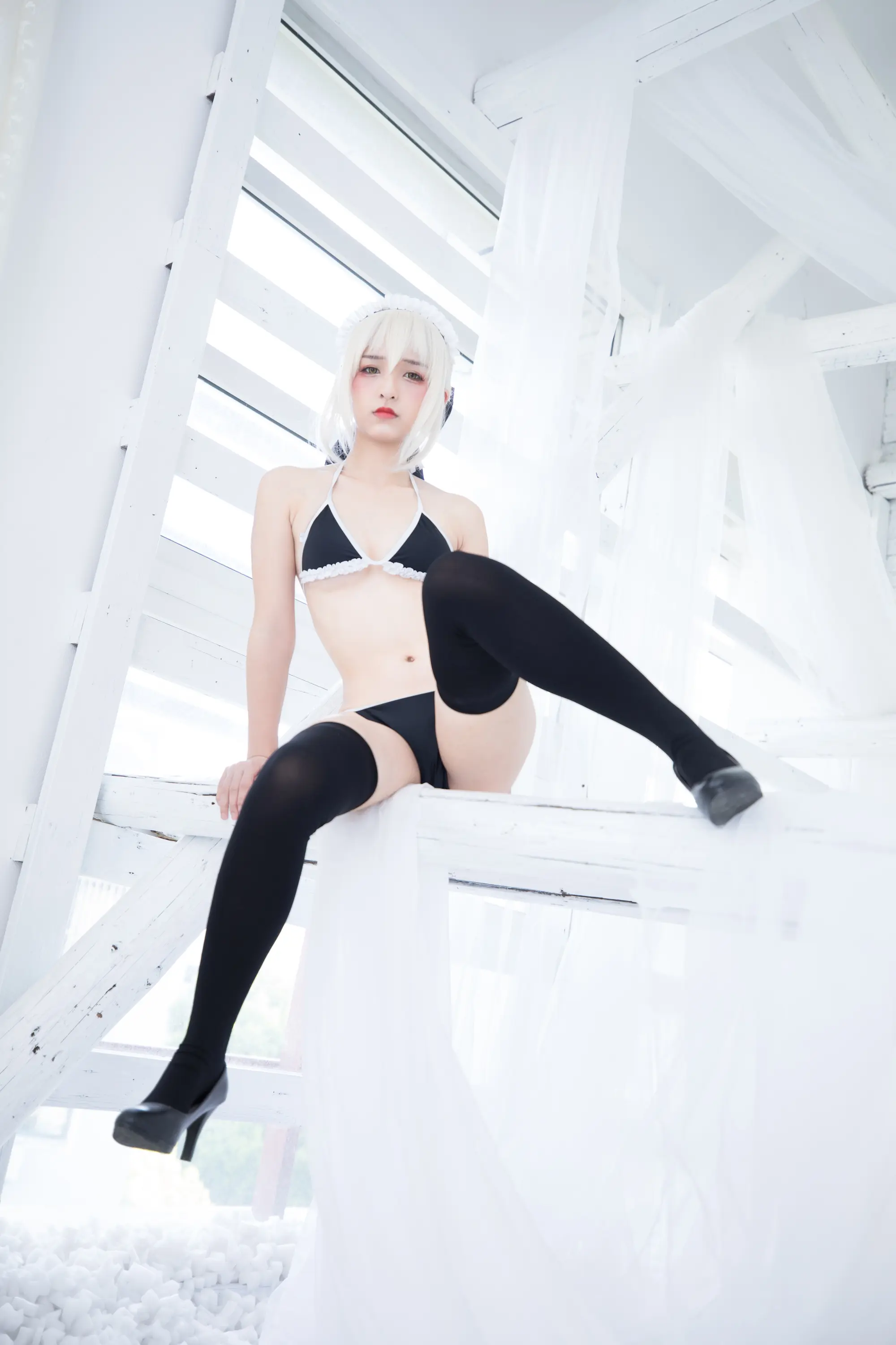 神楽坂真冬 絶対服従 [150P]