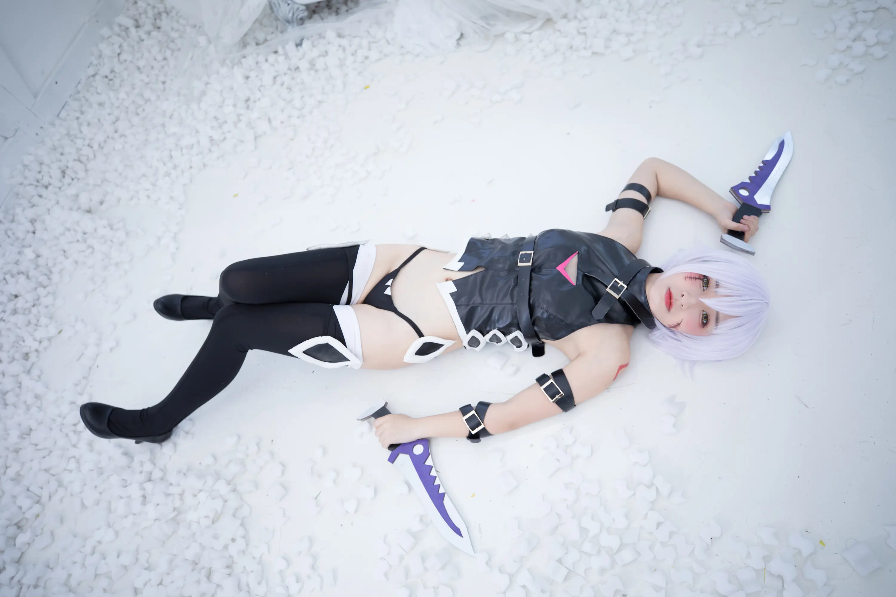 神楽坂真冬 絶対服従 [150P]