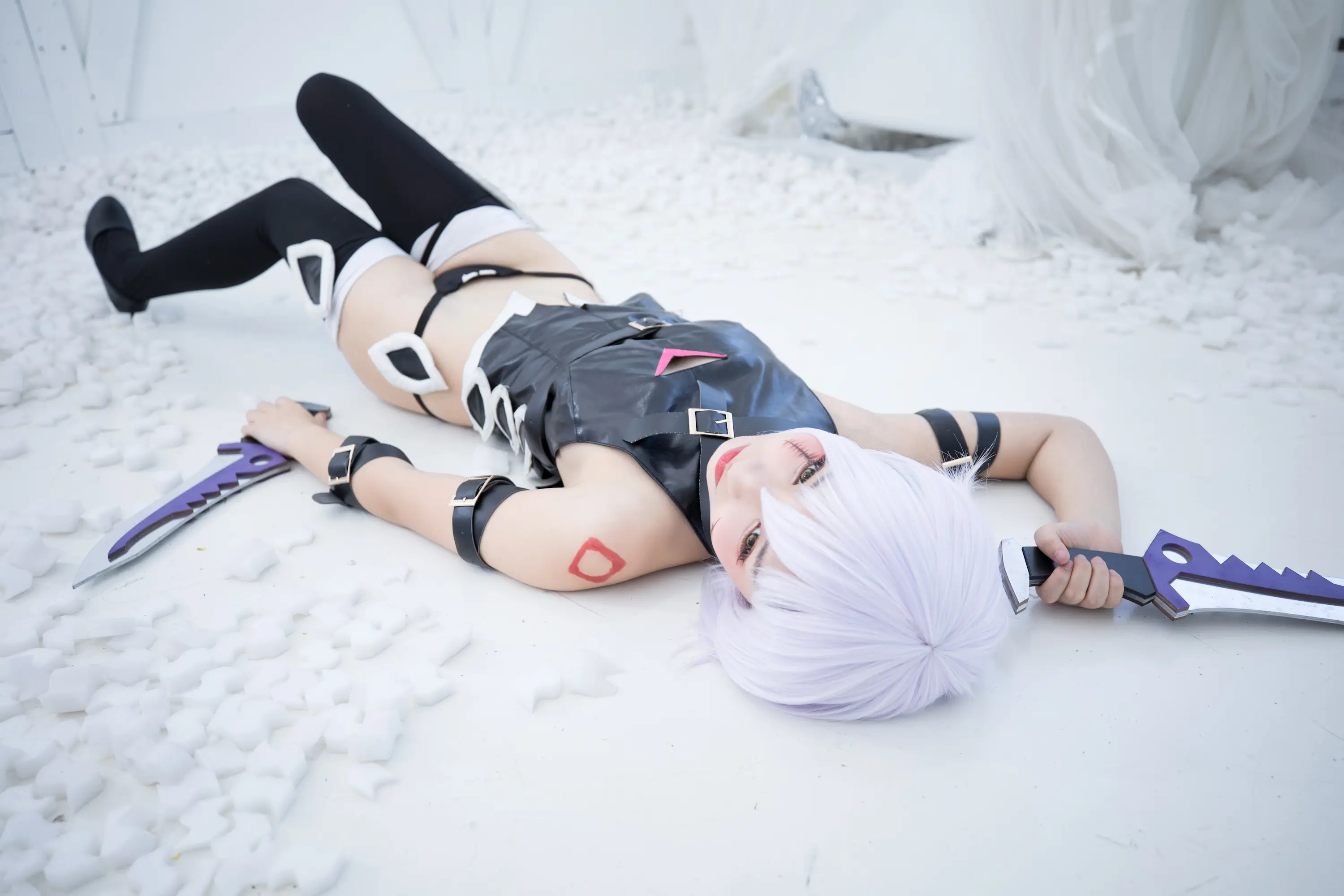 神楽坂真冬 絶対服従 [150P]