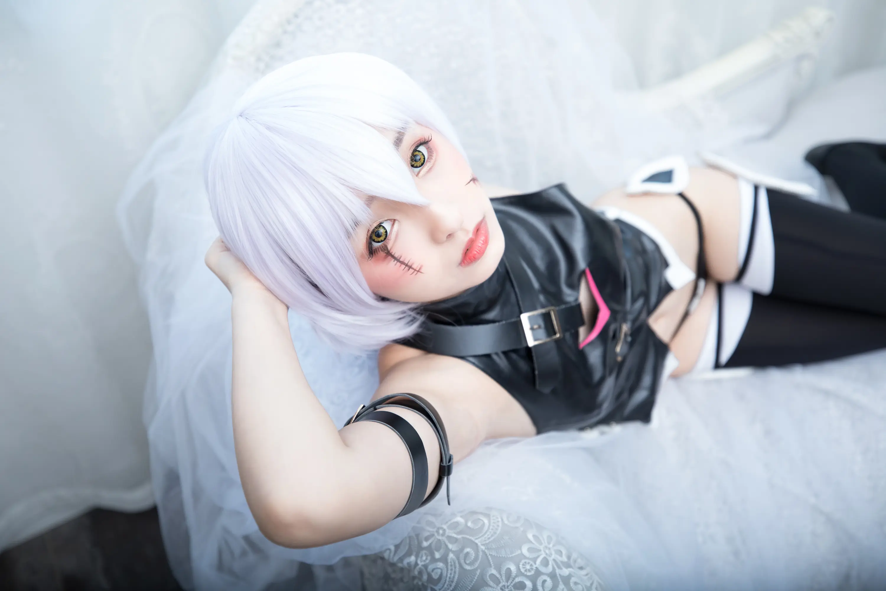 神楽坂真冬 絶対服従 [150P]