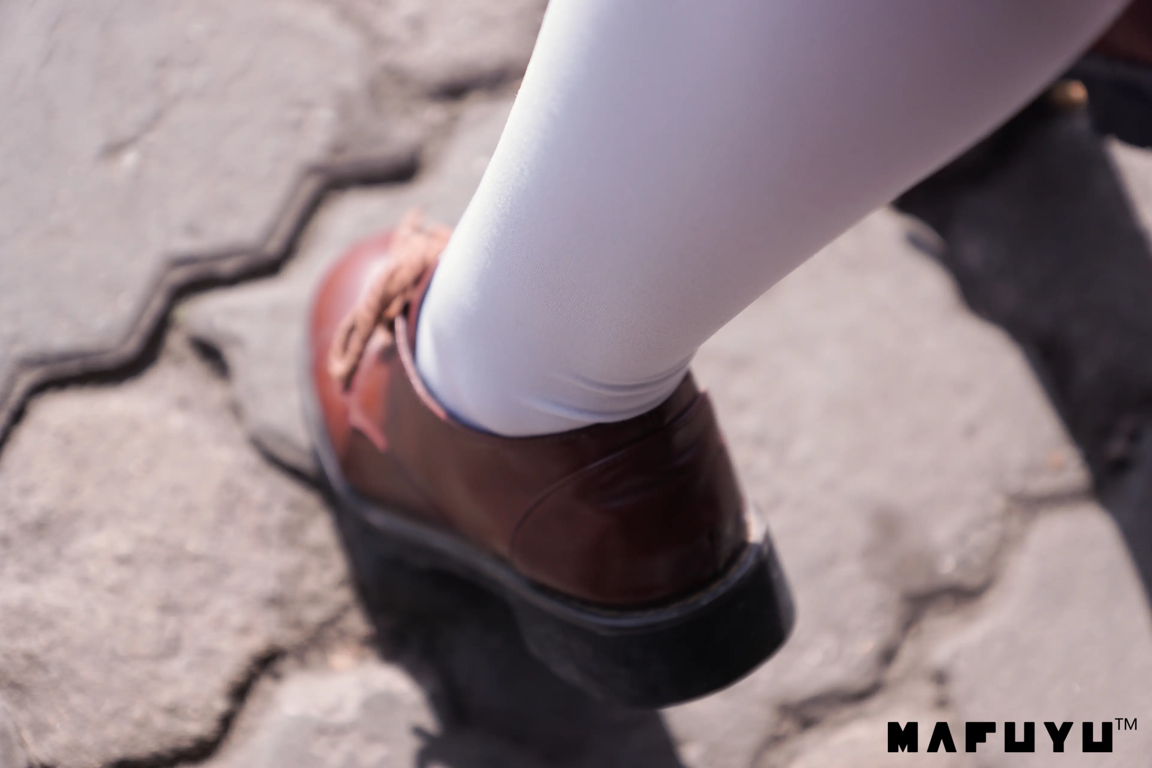 神楽坂真冬 红JK白过膝系列 [187P]