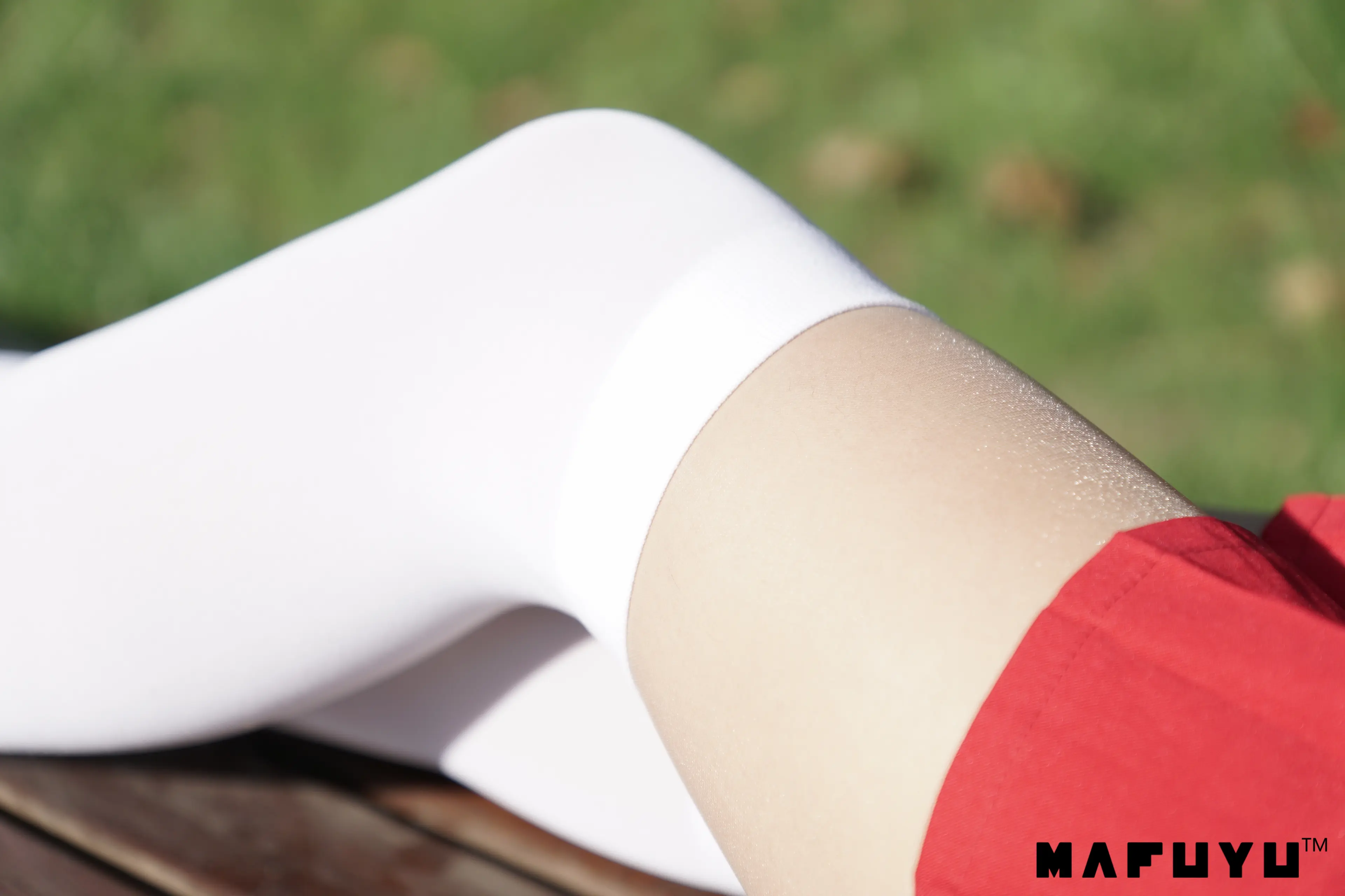 神楽坂真冬 红JK白过膝系列 [187P]