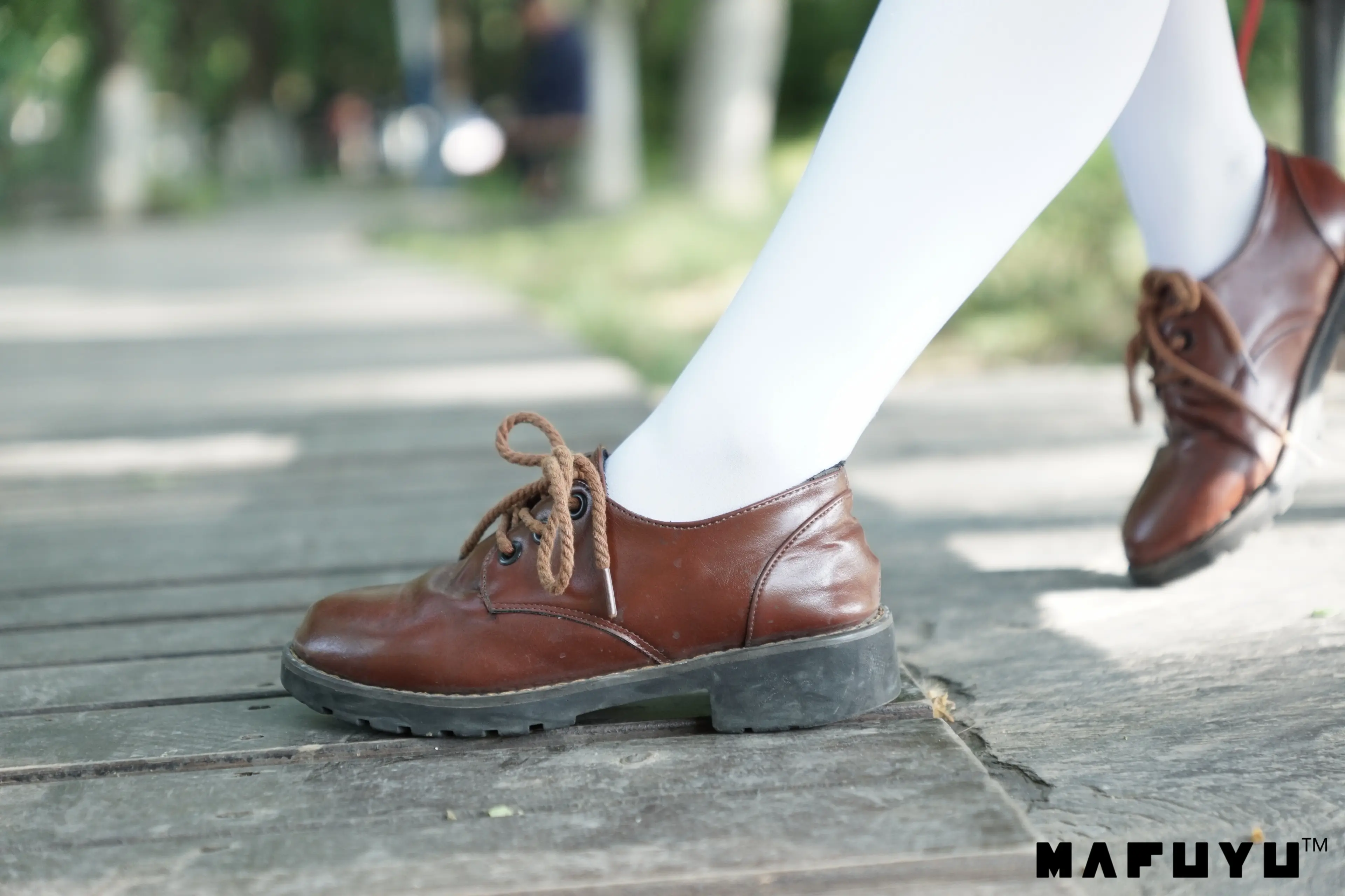 神楽坂真冬 红JK白过膝系列 [187P]