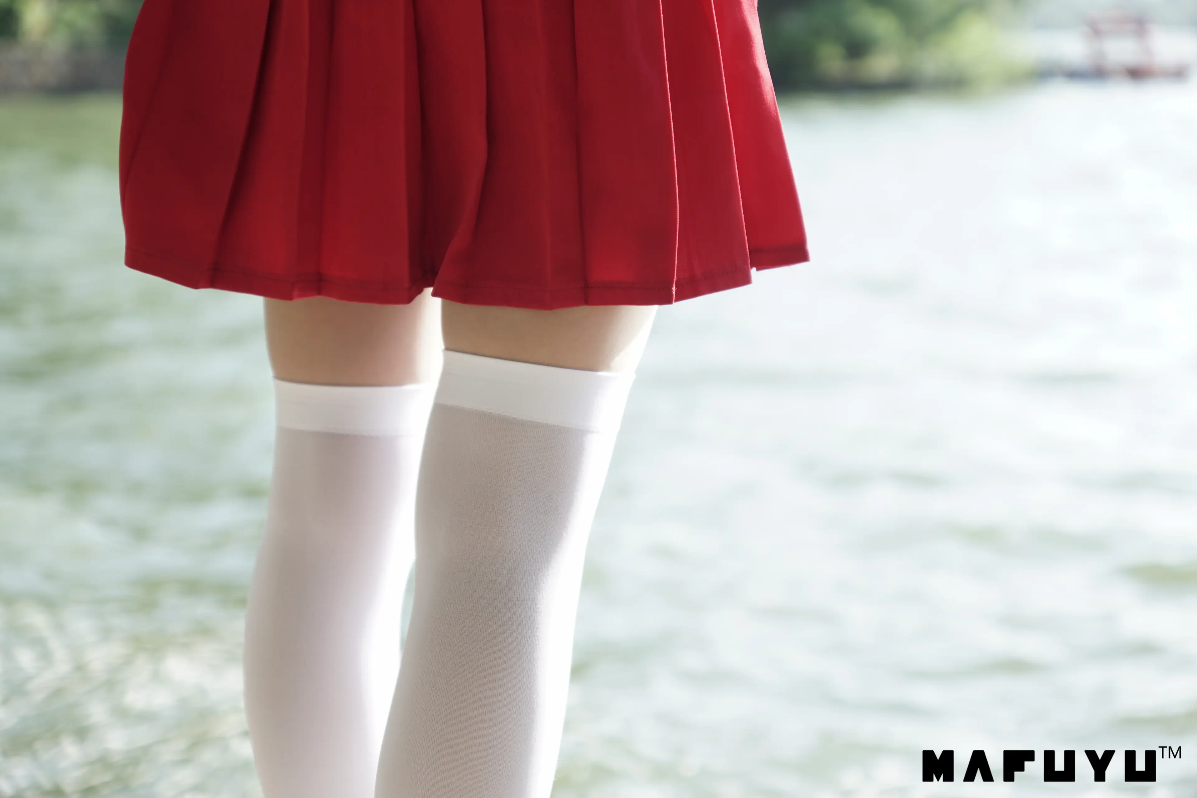 神楽坂真冬 红JK白过膝系列 [187P]