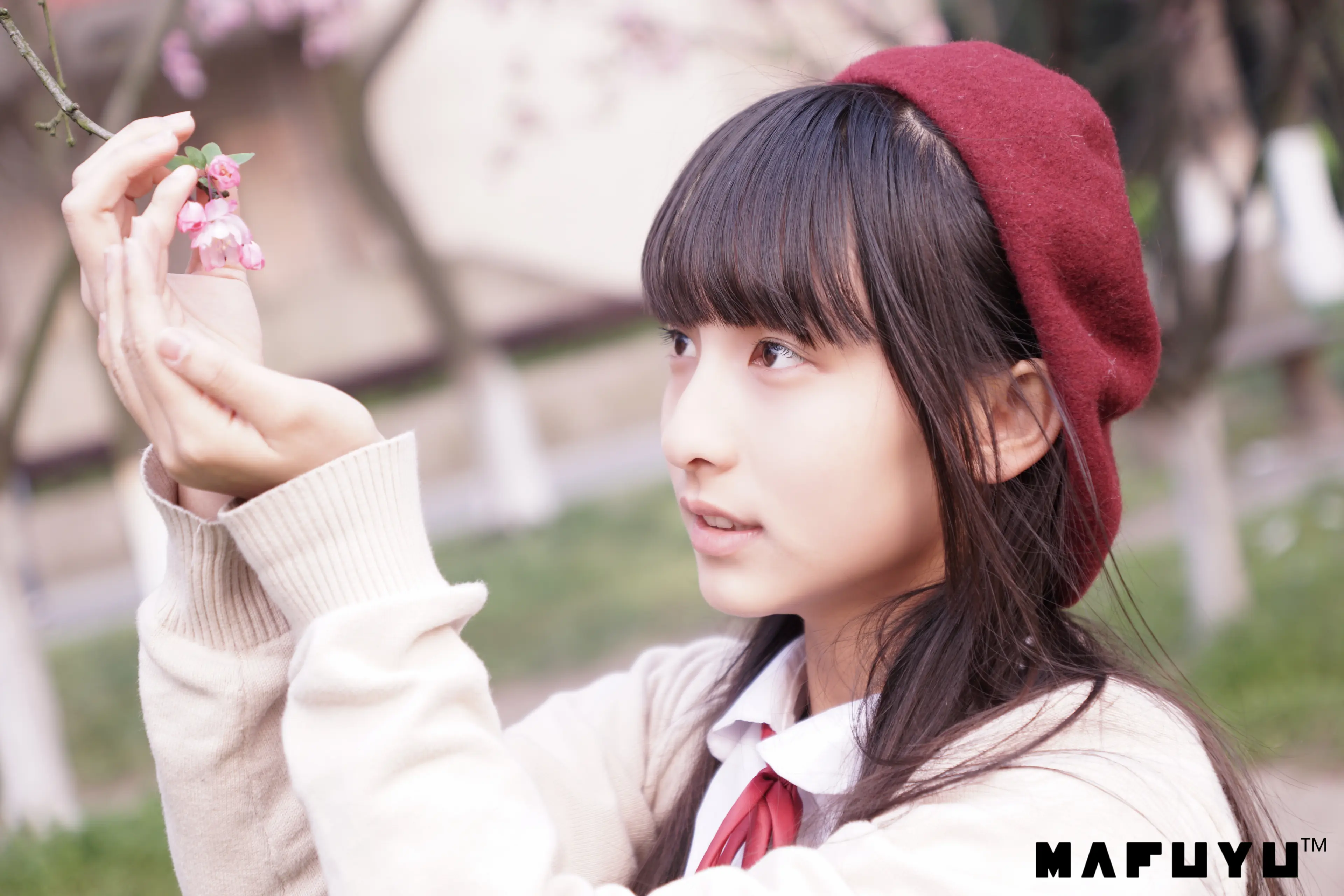 神楽坂真冬 红JK白过膝系列 [187P]