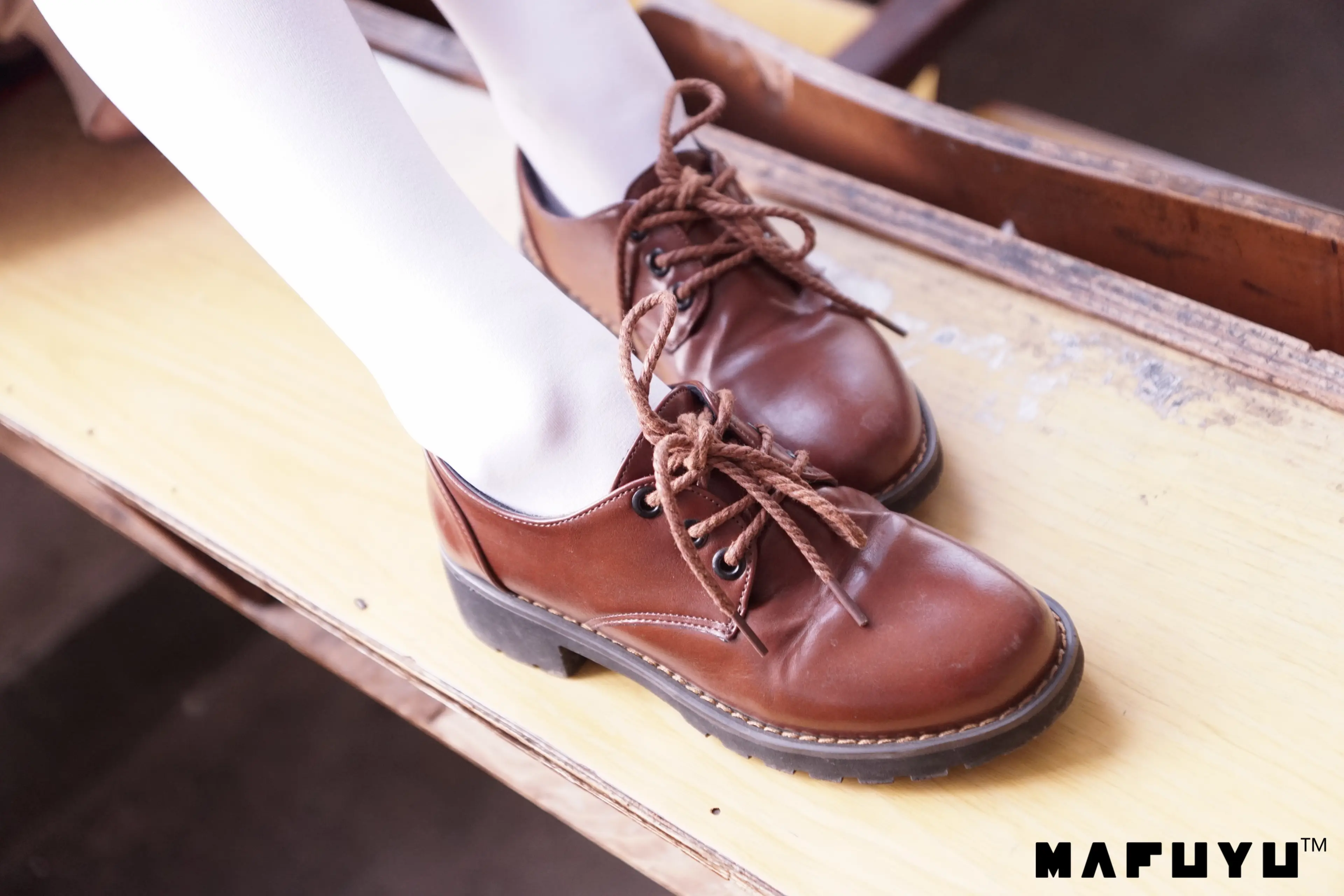 神楽坂真冬 红JK白过膝系列 [187P]