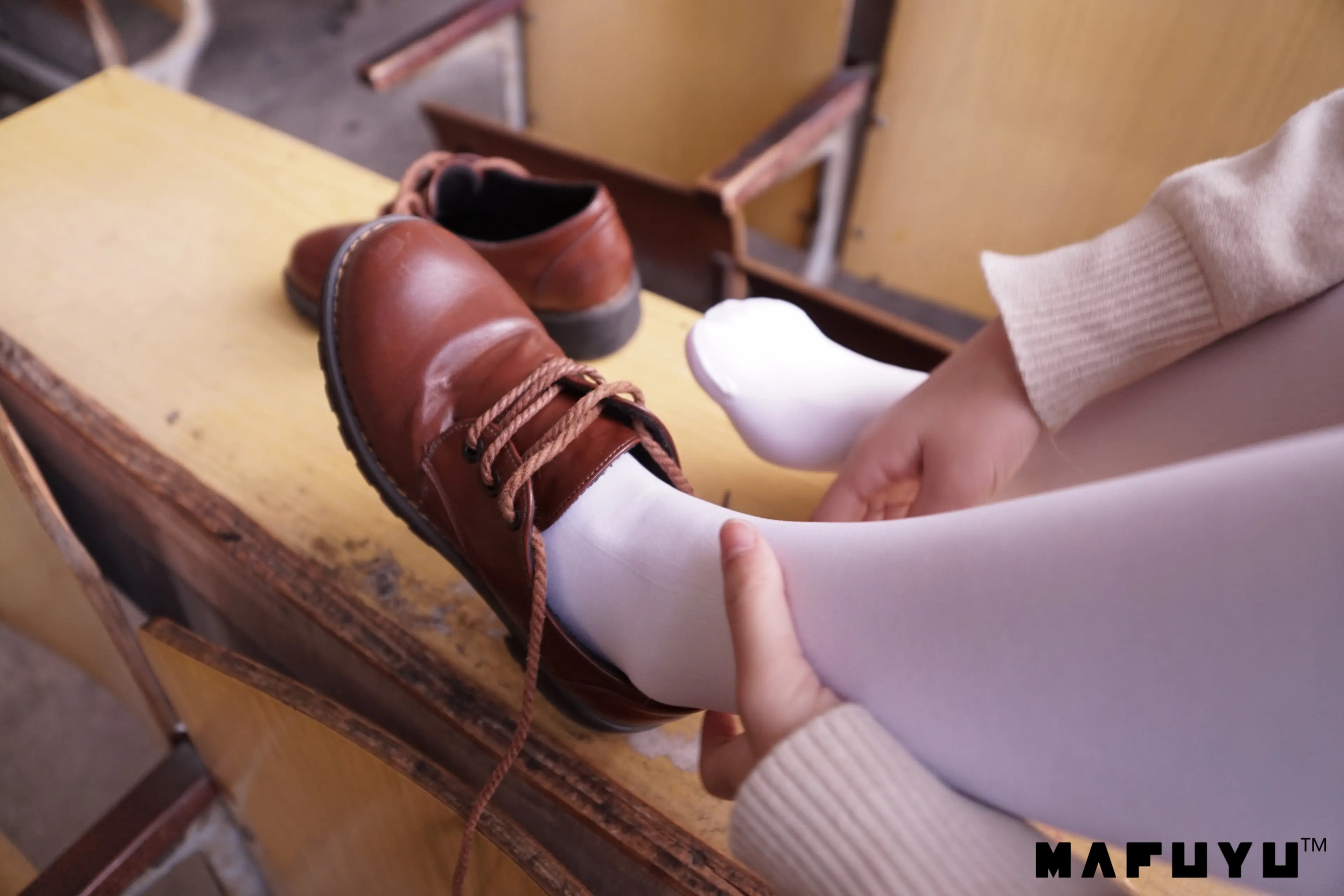 神楽坂真冬 红JK白过膝系列 [187P]