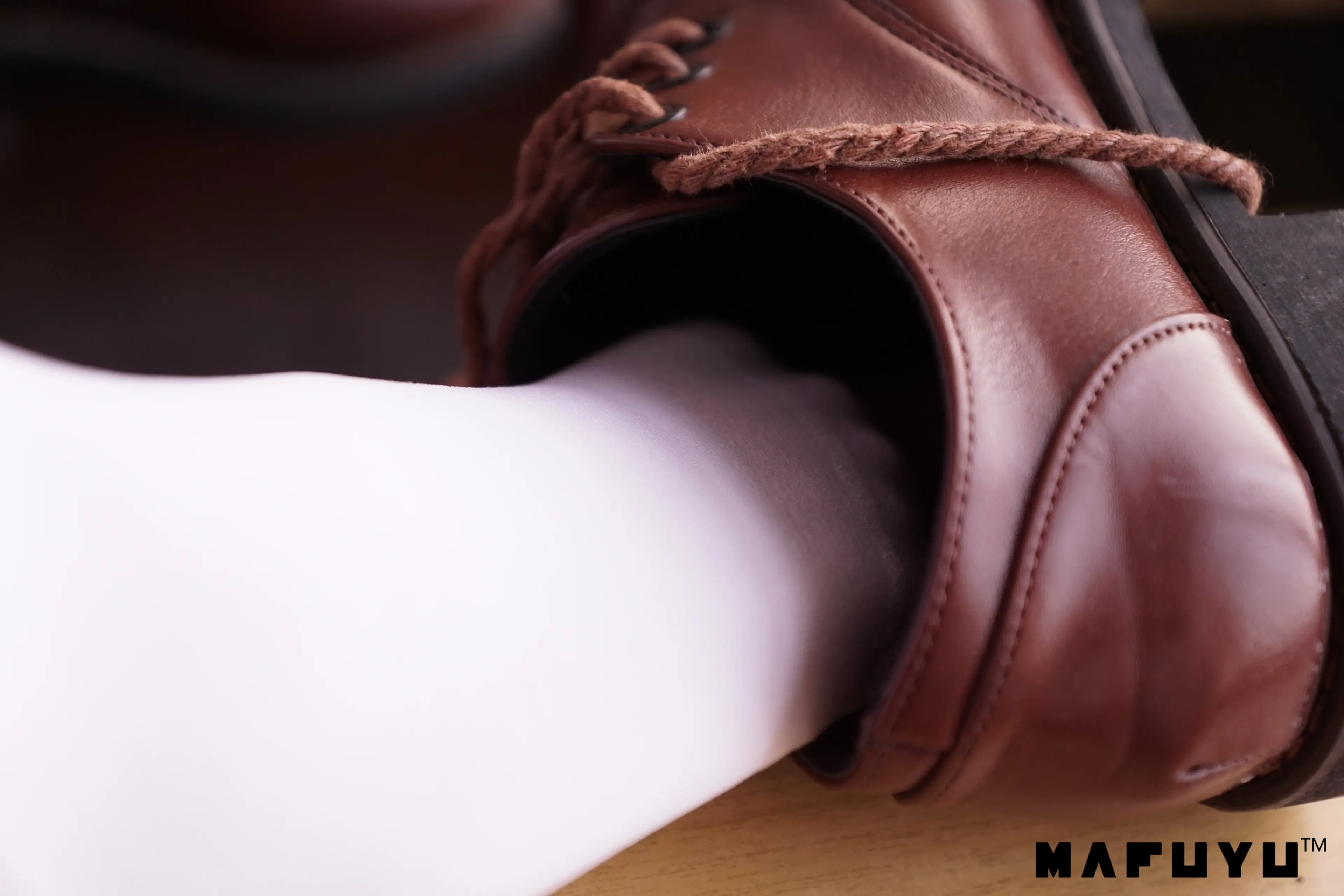 神楽坂真冬 红JK白过膝系列 [187P]