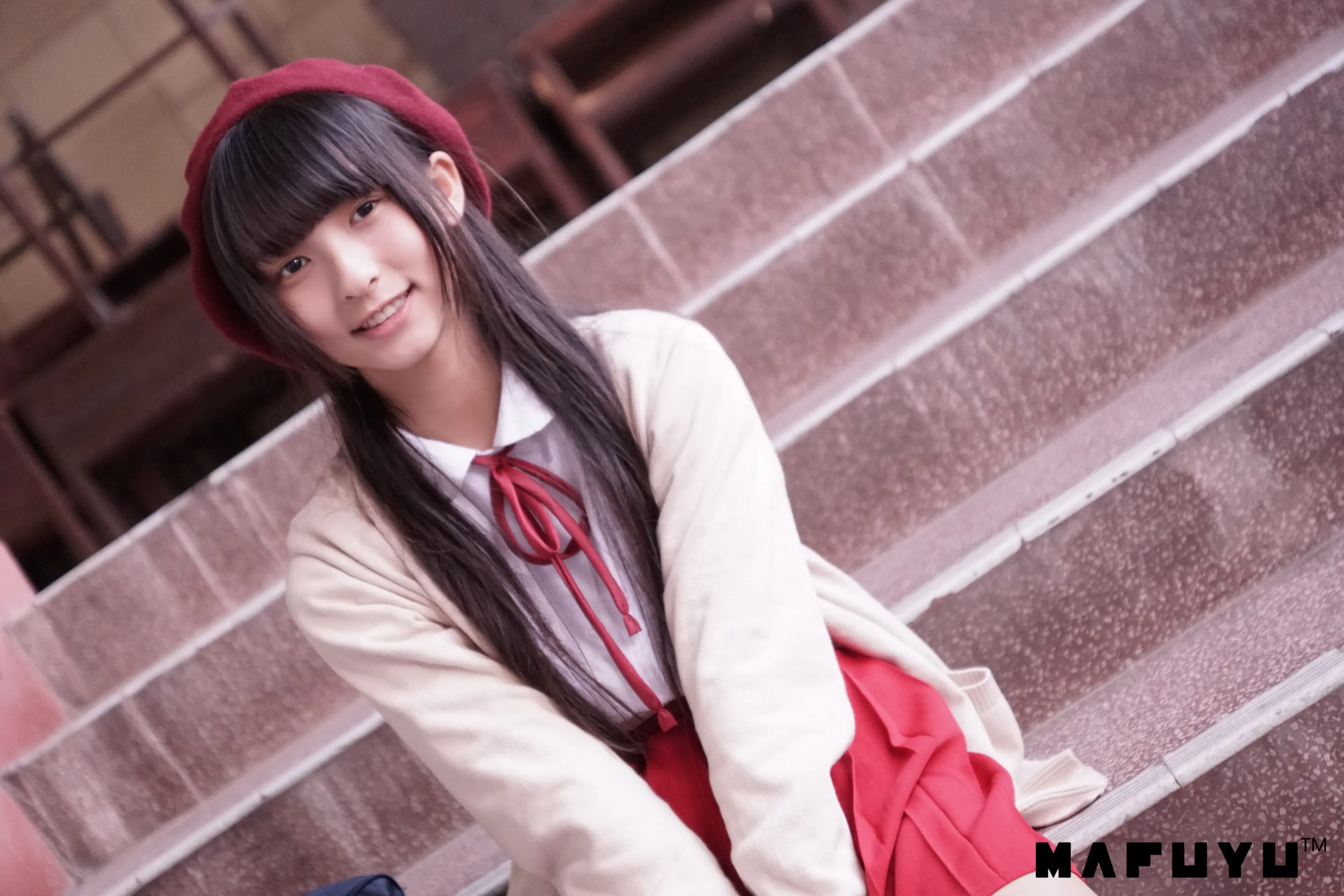 神楽坂真冬 红JK白过膝系列 [187P]