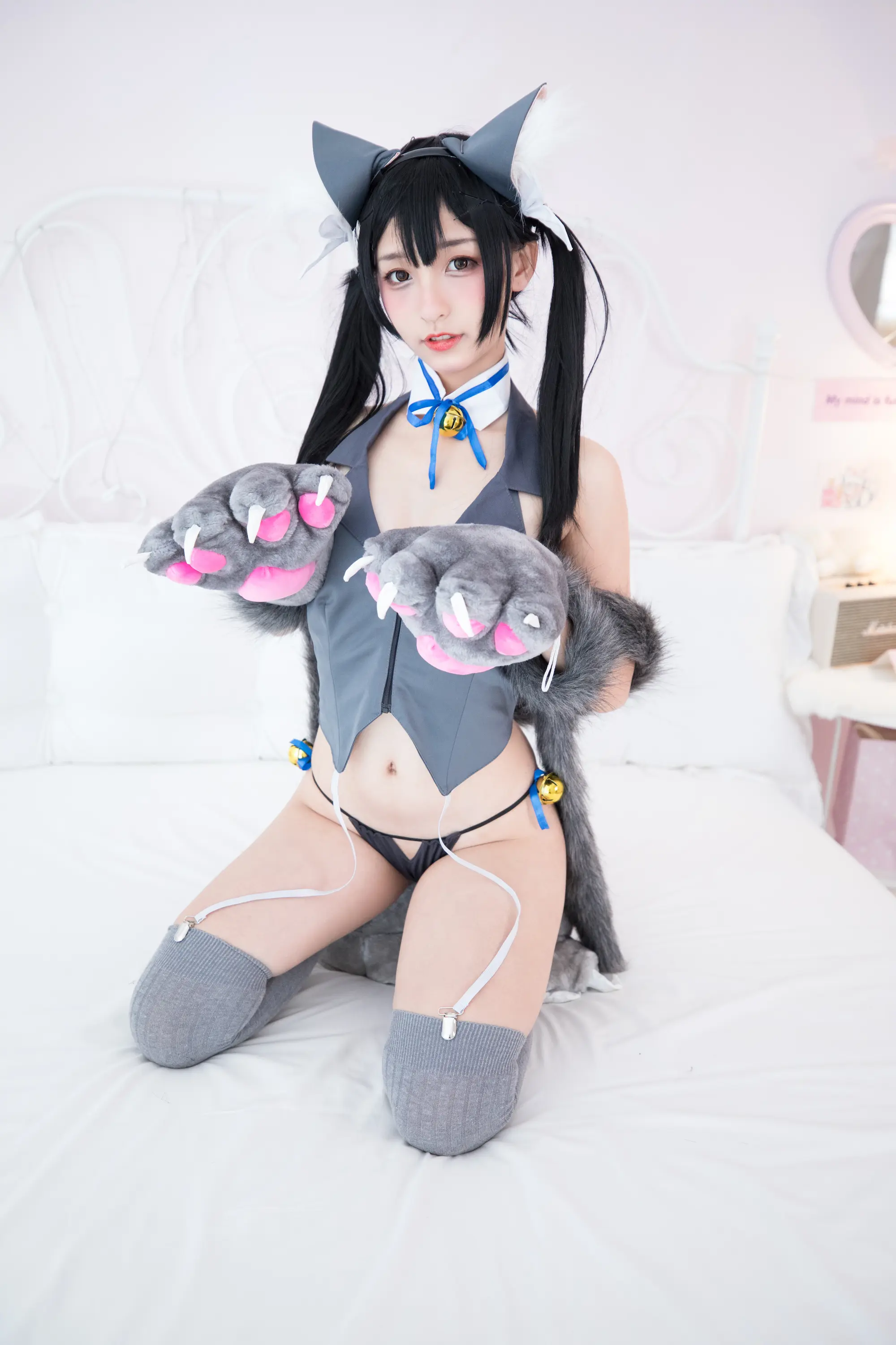 神楽坂真冬 魔法を使えないの日常 [150P]