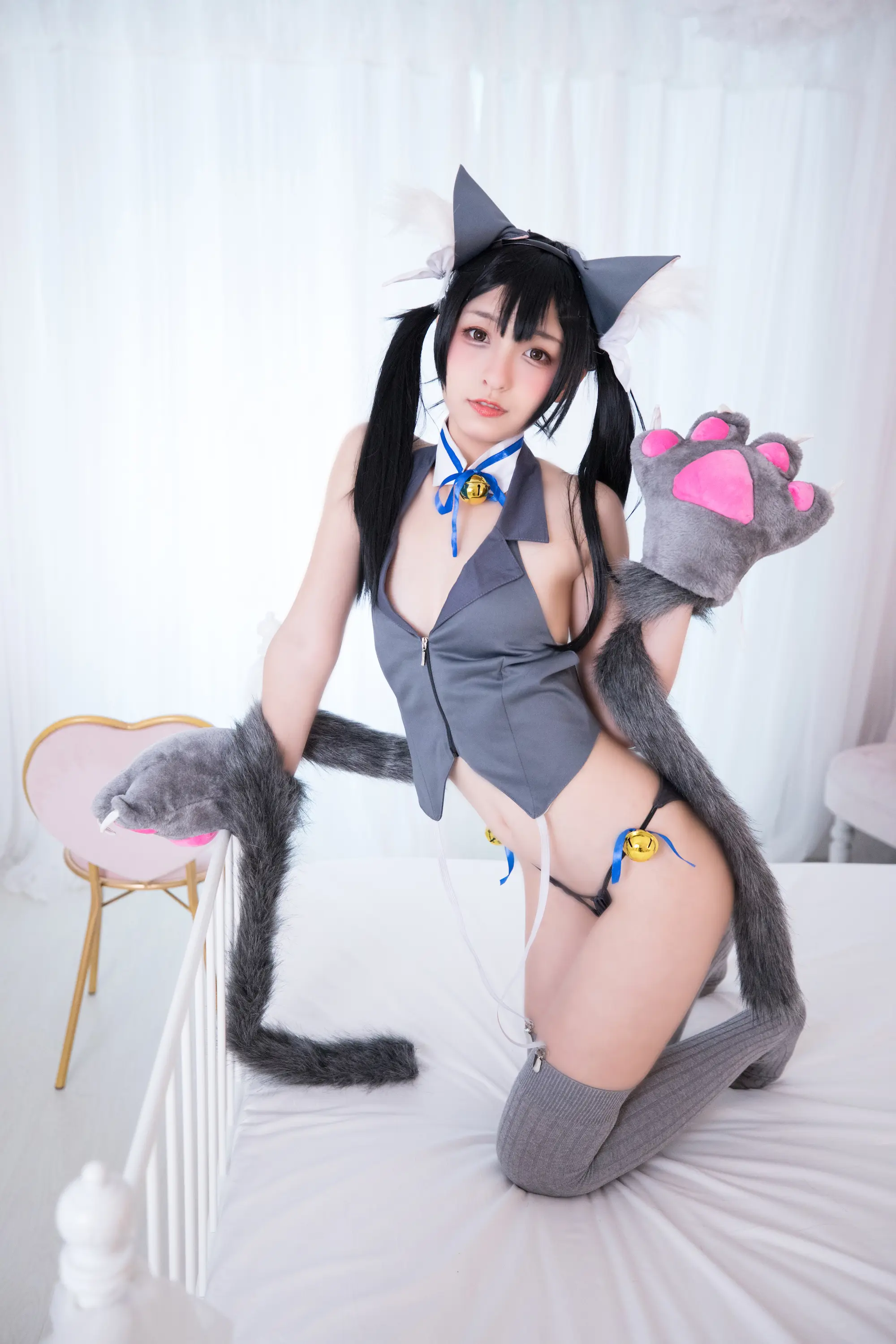 神楽坂真冬 魔法を使えないの日常 [150P]