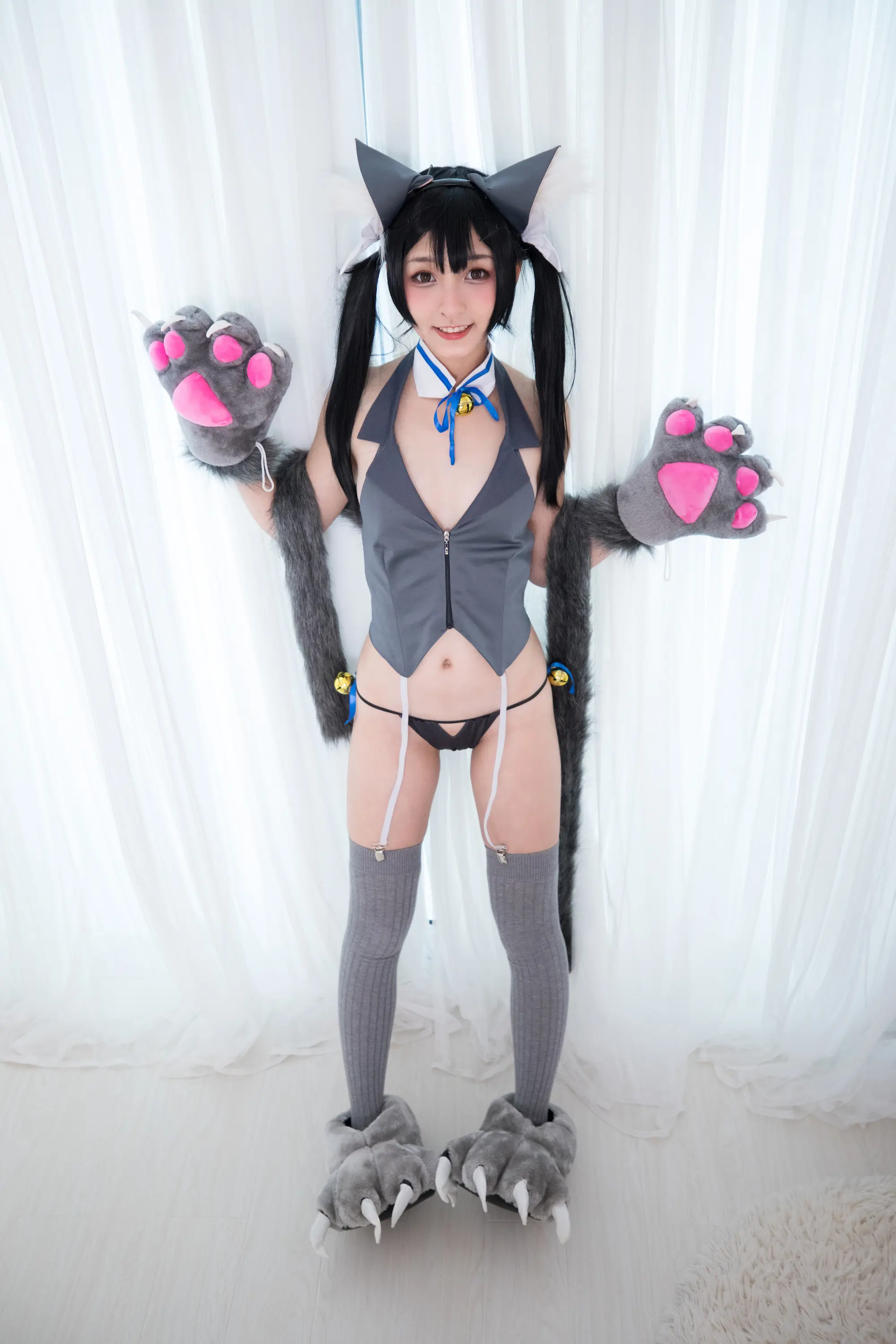 神楽坂真冬 魔法を使えないの日常 [150P]