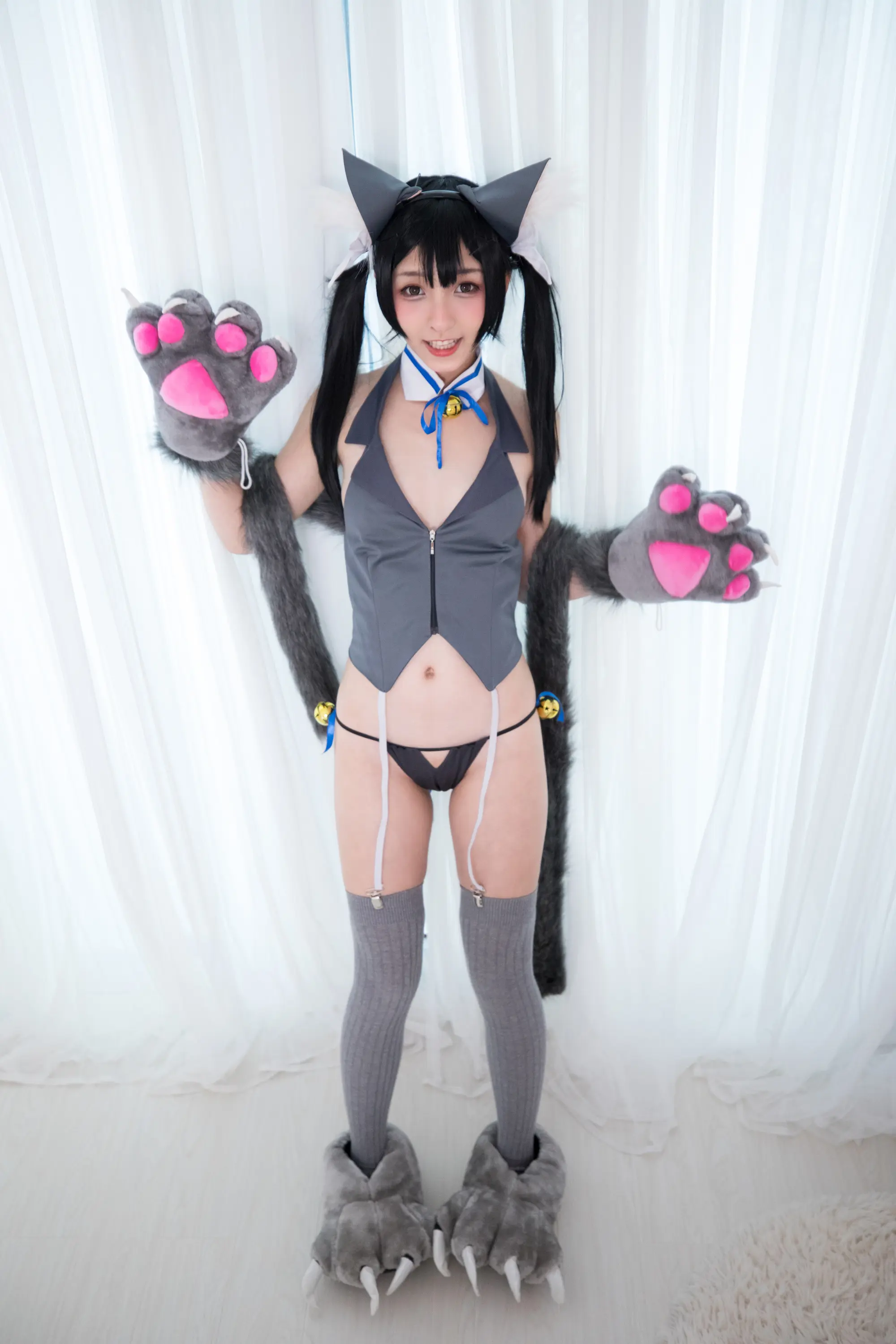 神楽坂真冬 魔法を使えないの日常 [150P]