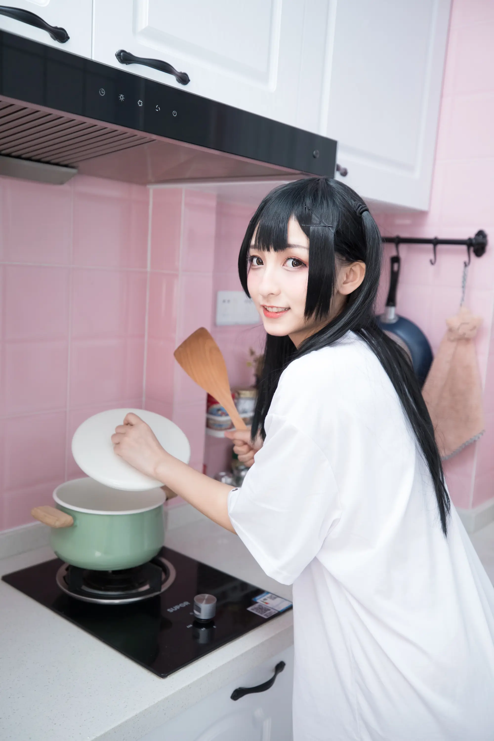 神楽坂真冬 魔法を使えないの日常 [150P]