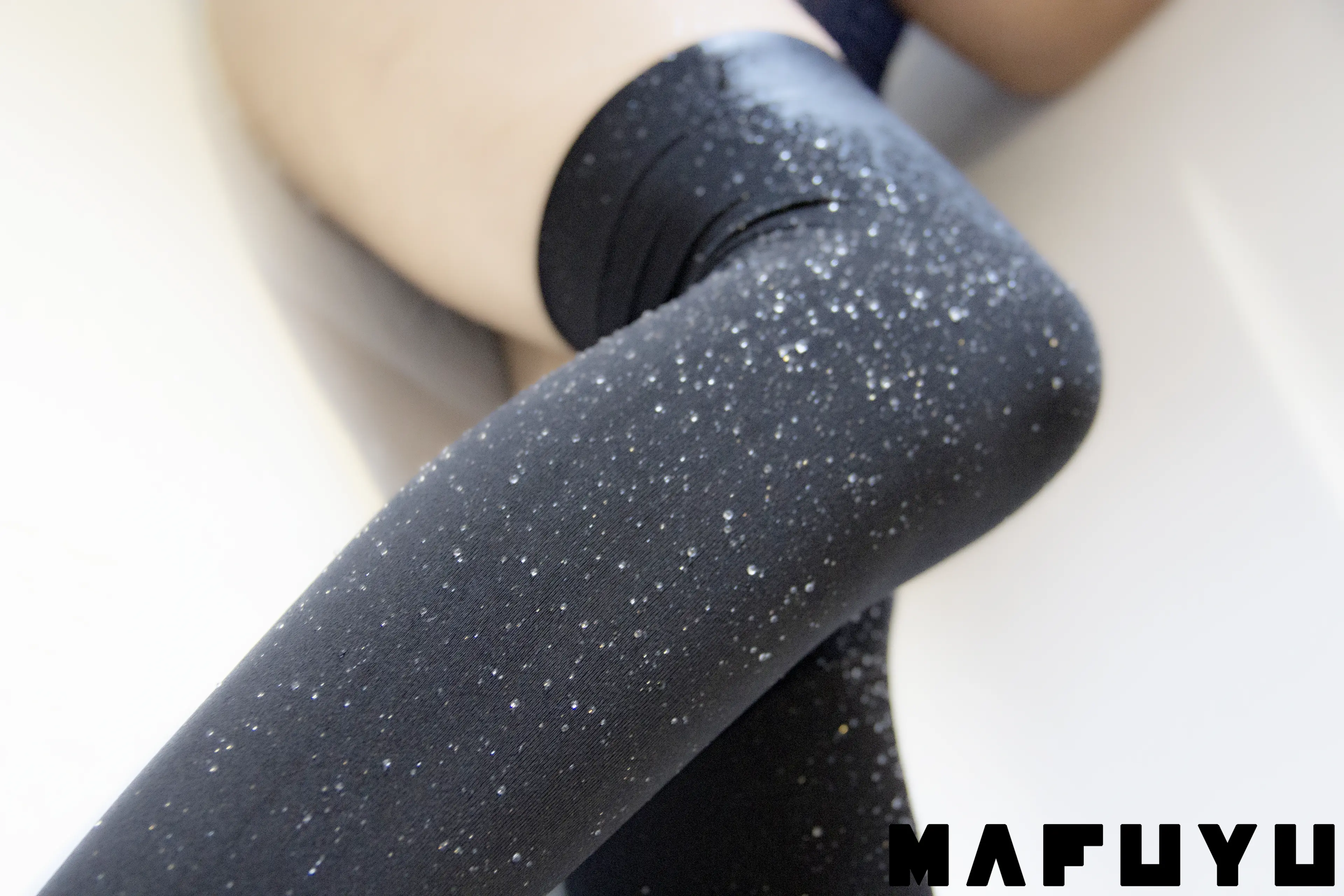 神楽坂真冬 黑丝死库水 [82P]