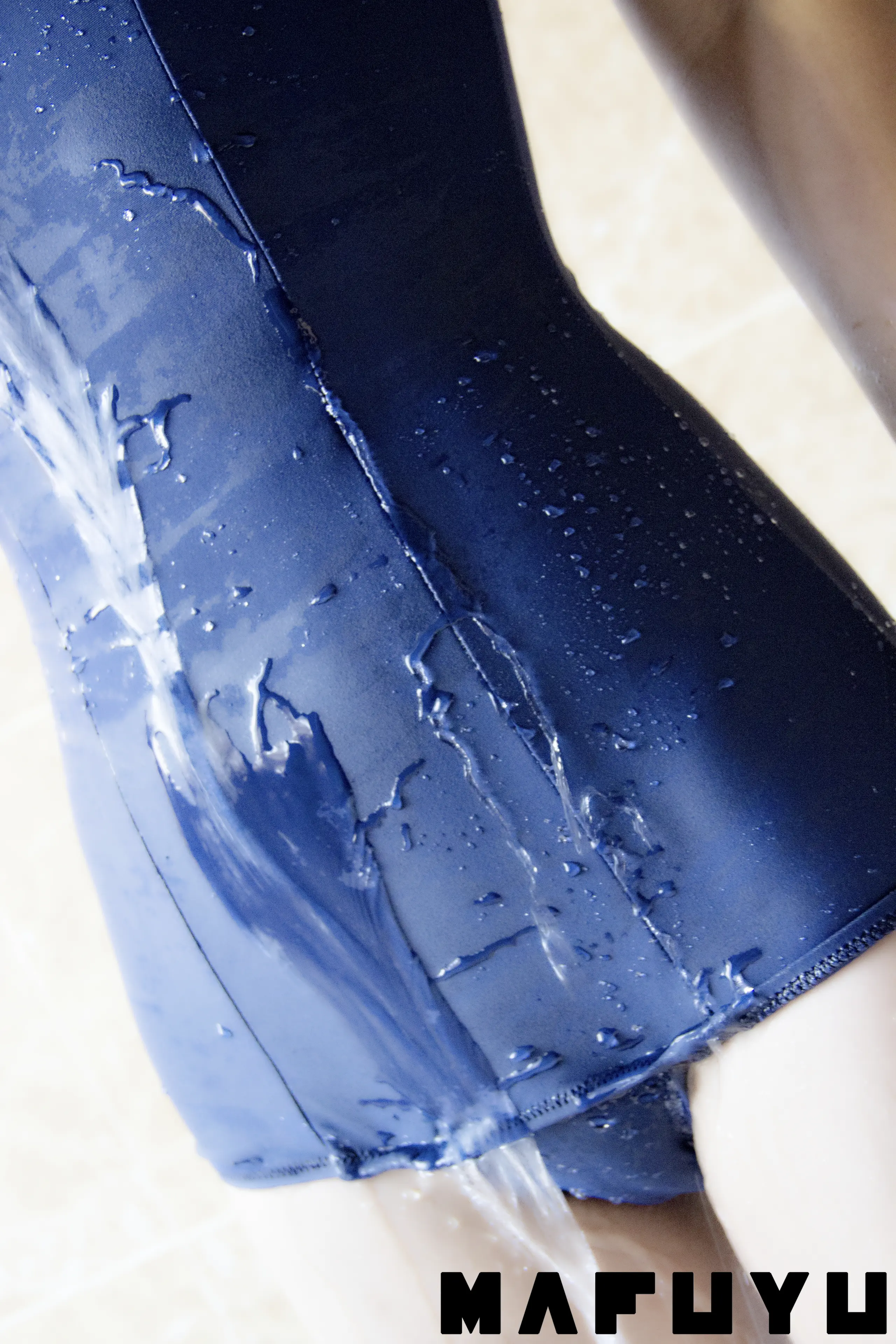 神楽坂真冬 黑丝死库水 [82P]