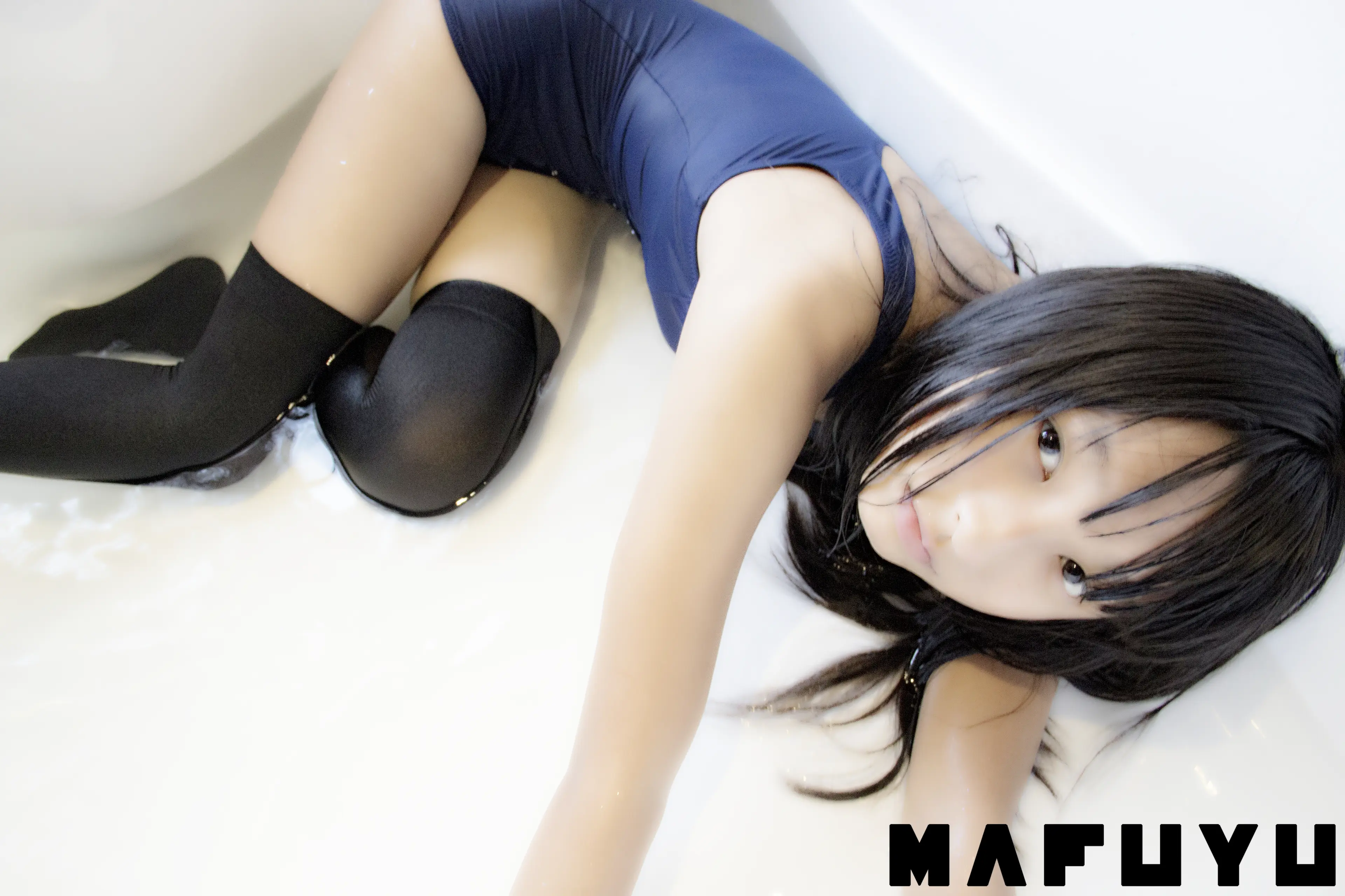 神楽坂真冬 黑丝死库水 [82P]