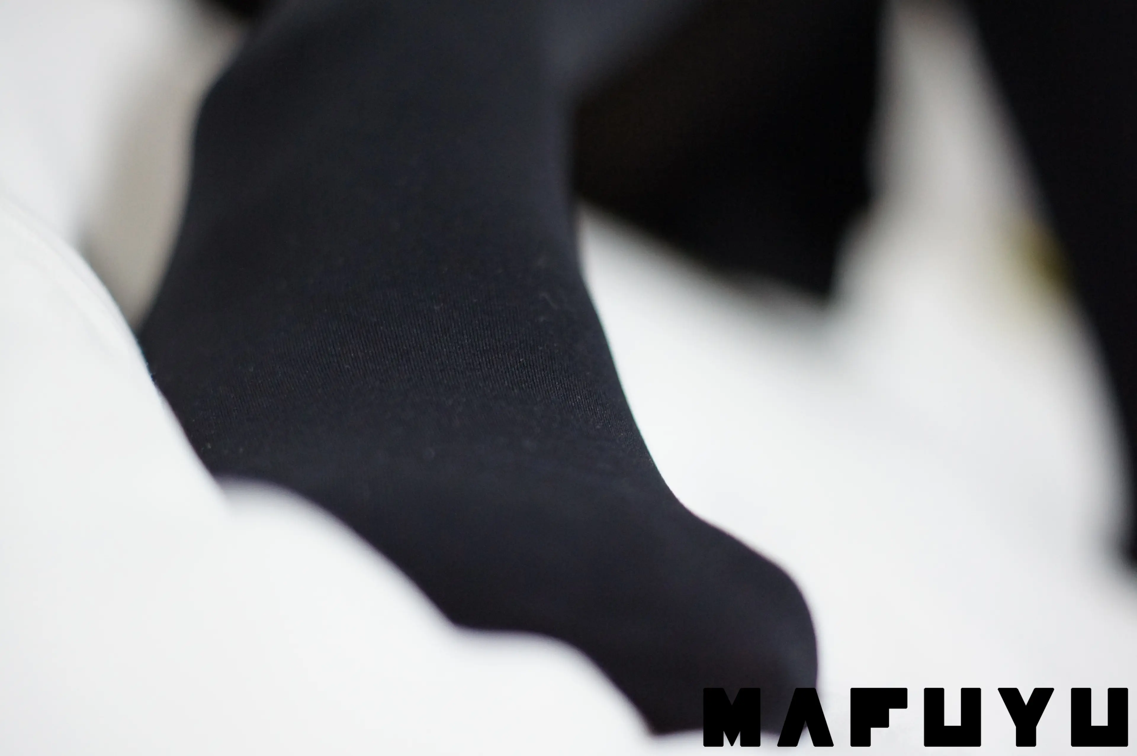 神楽坂真冬 黑丝衬衫 [88P]