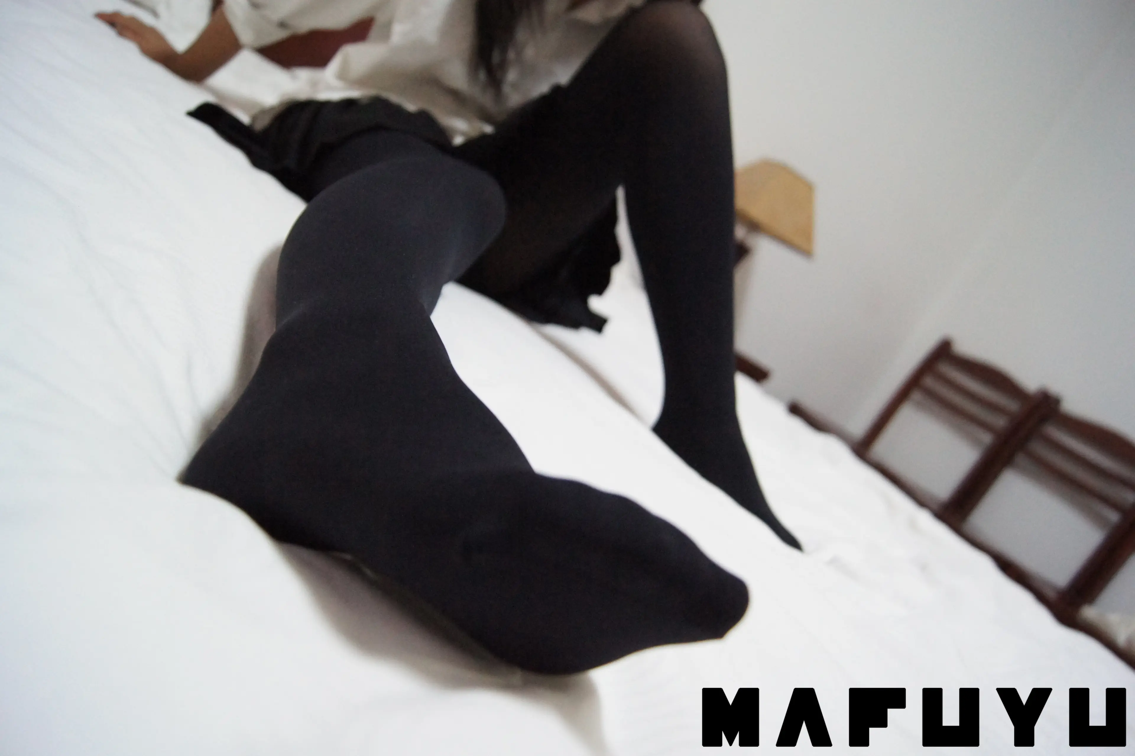 神楽坂真冬 黑丝衬衫 [88P]