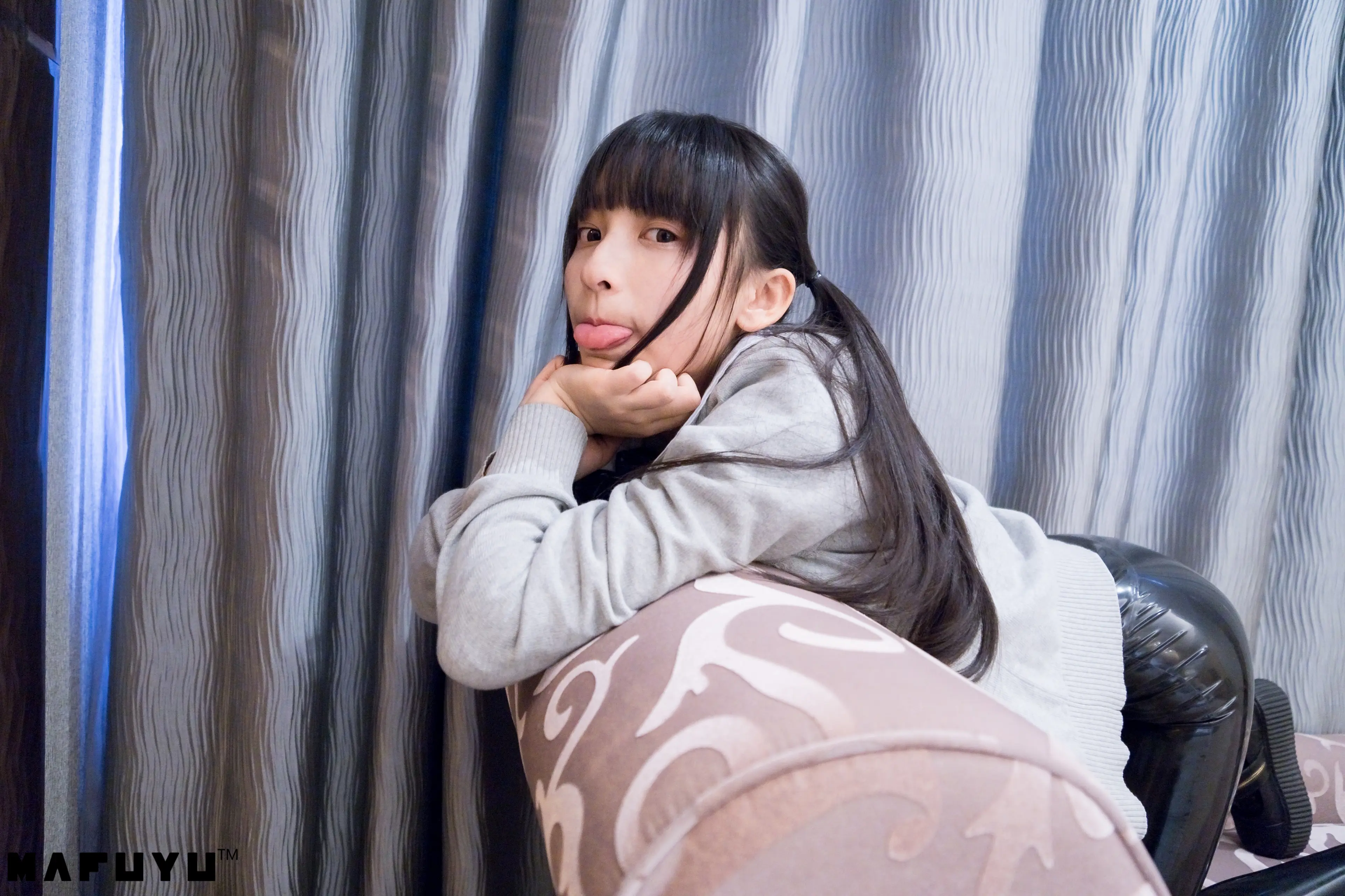 神楽坂真冬 黑色皮裤系列 [169P]