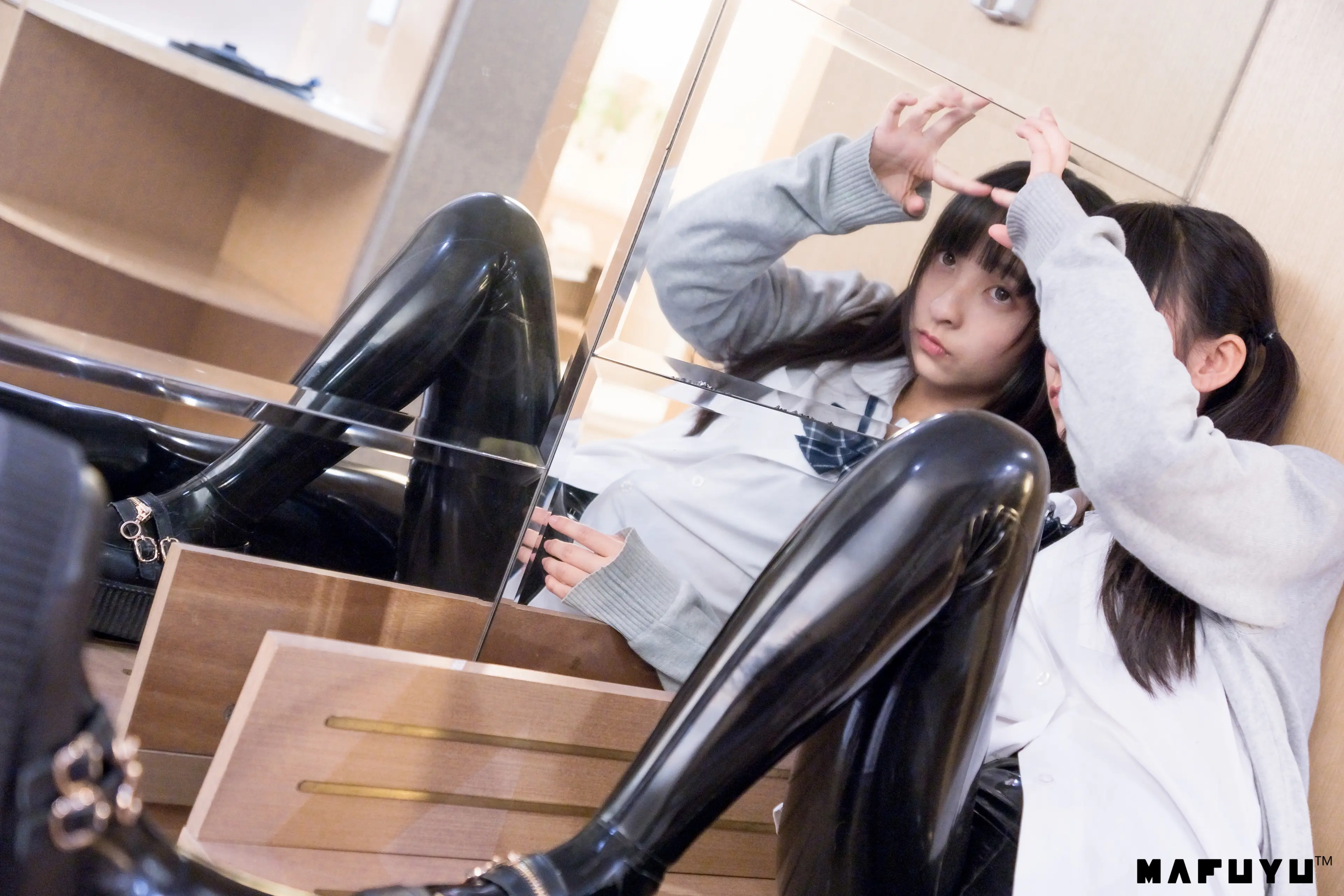 神楽坂真冬 黑色皮裤系列 [169P]