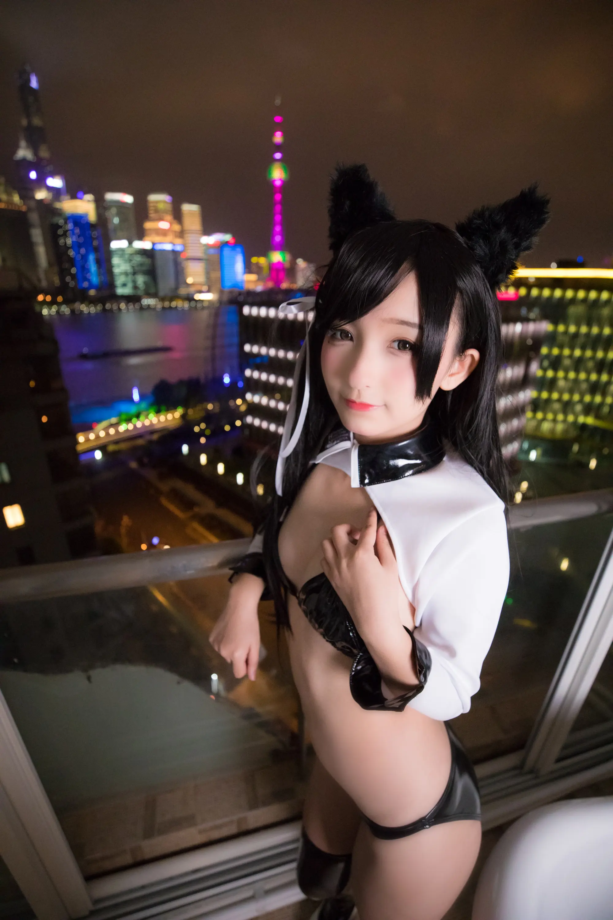 神楽坂真冬 ATAGO-LATEX VER (胶袜) [150P]