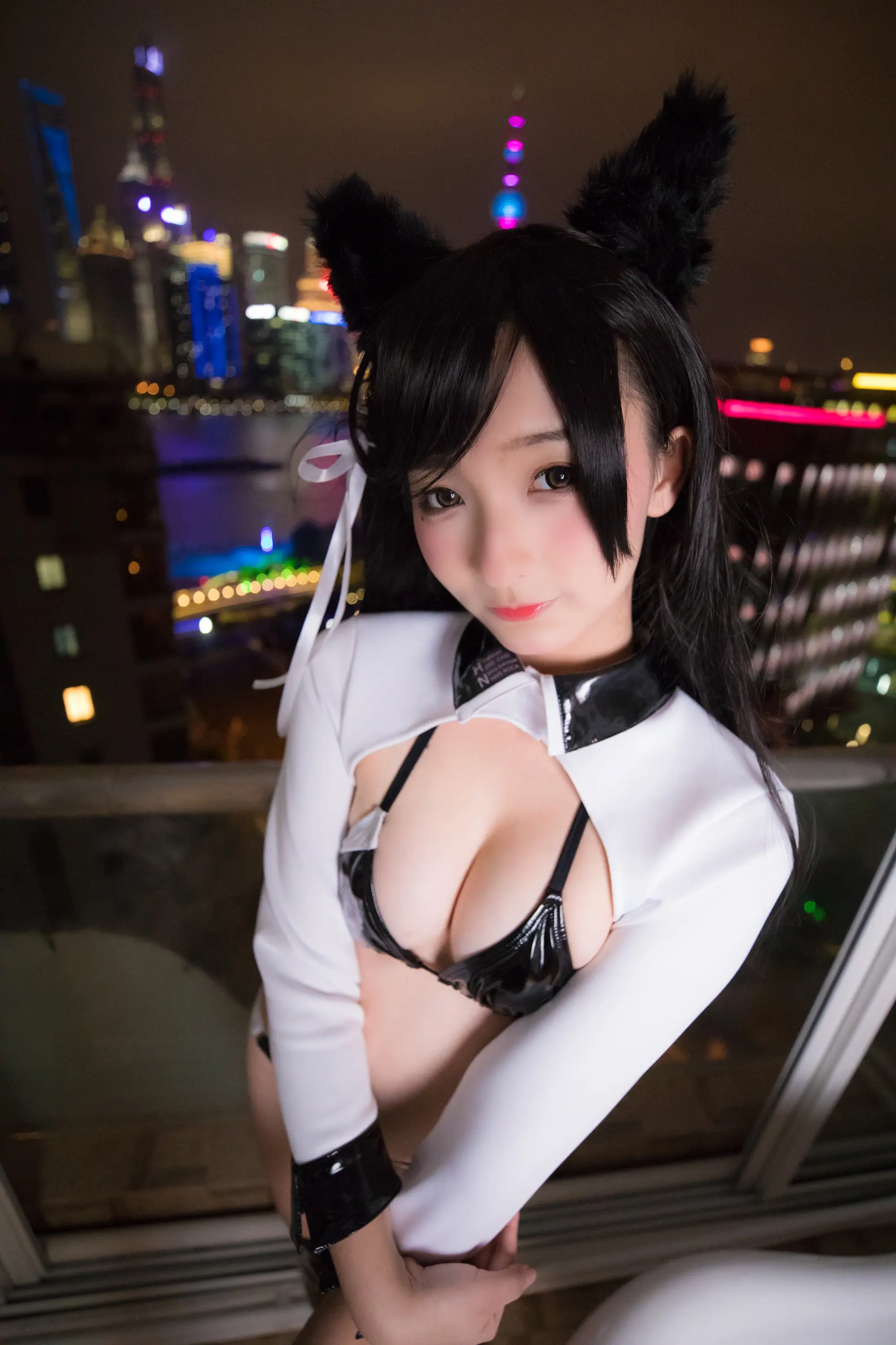 神楽坂真冬 ATAGO-LATEX VER (胶袜) [150P]