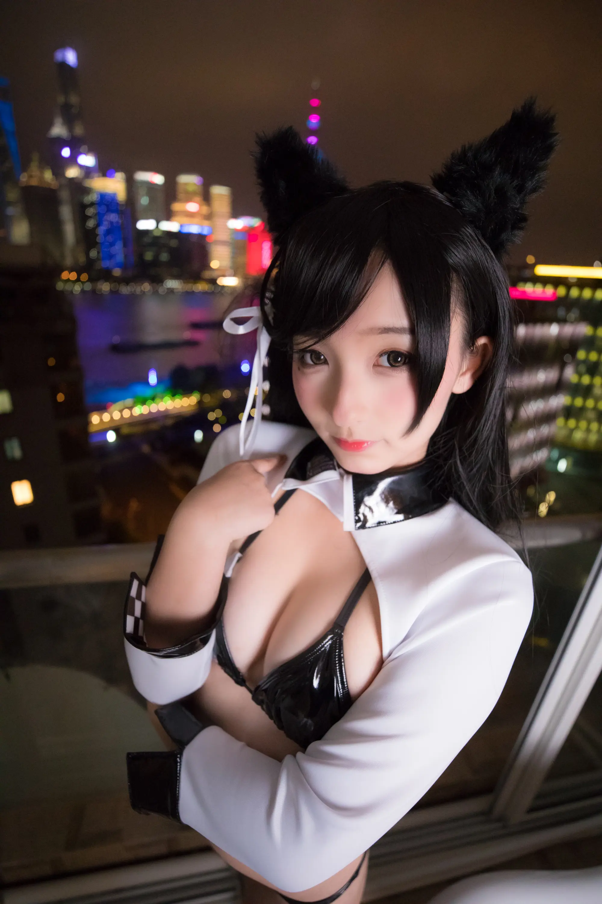 神楽坂真冬 ATAGO-LATEX VER (胶袜) [150P]