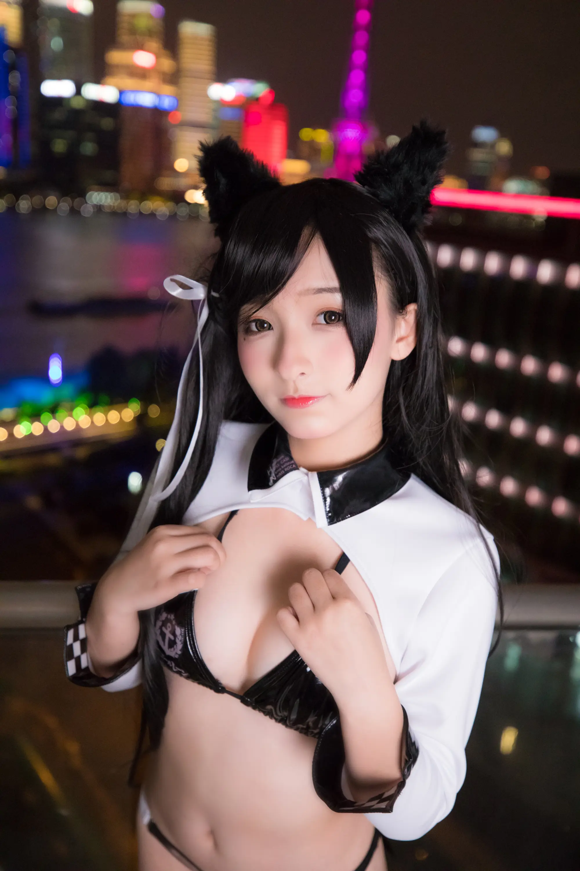 神楽坂真冬 ATAGO-LATEX VER (胶袜) [150P]