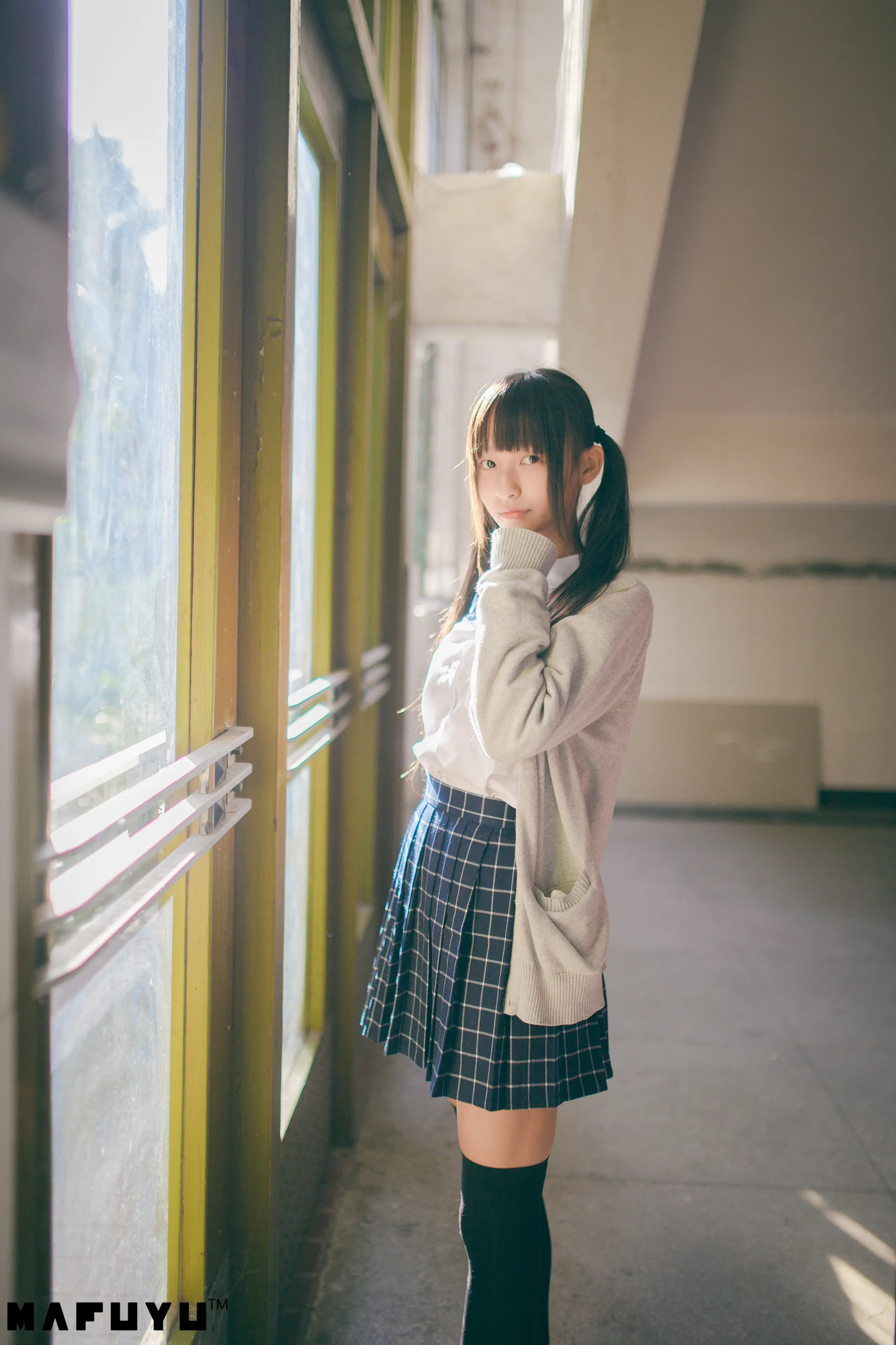 神楽坂真冬 JK系列1 [79P]