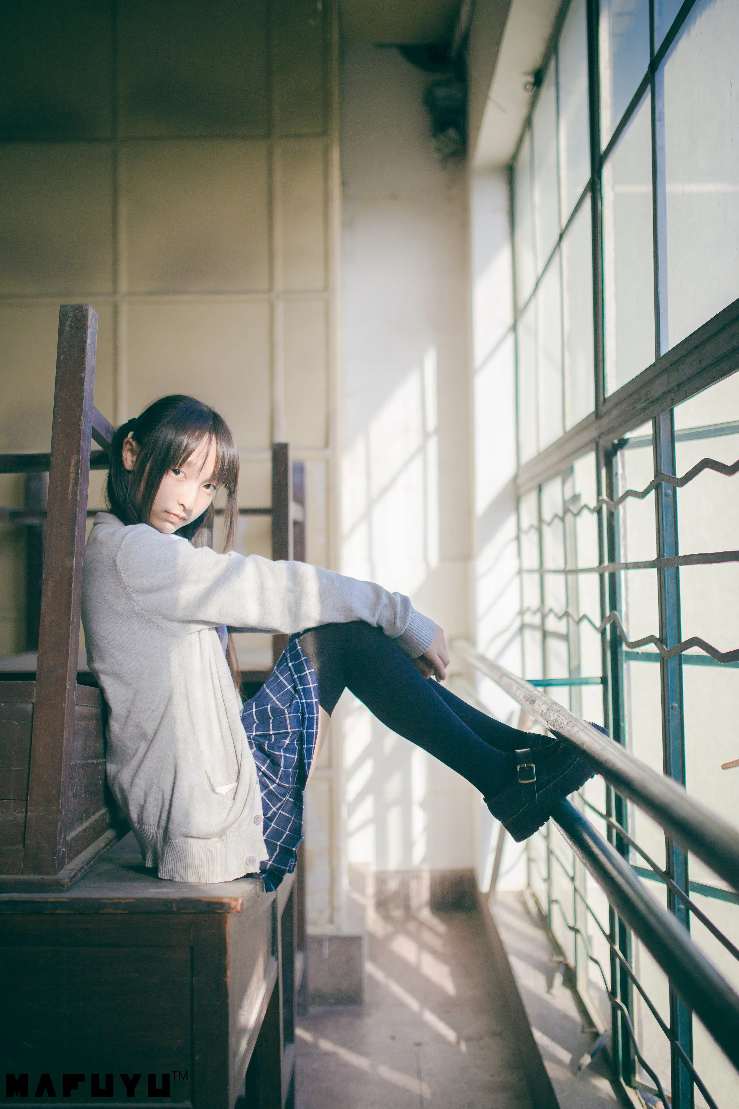 神楽坂真冬 JK系列1 [79P]