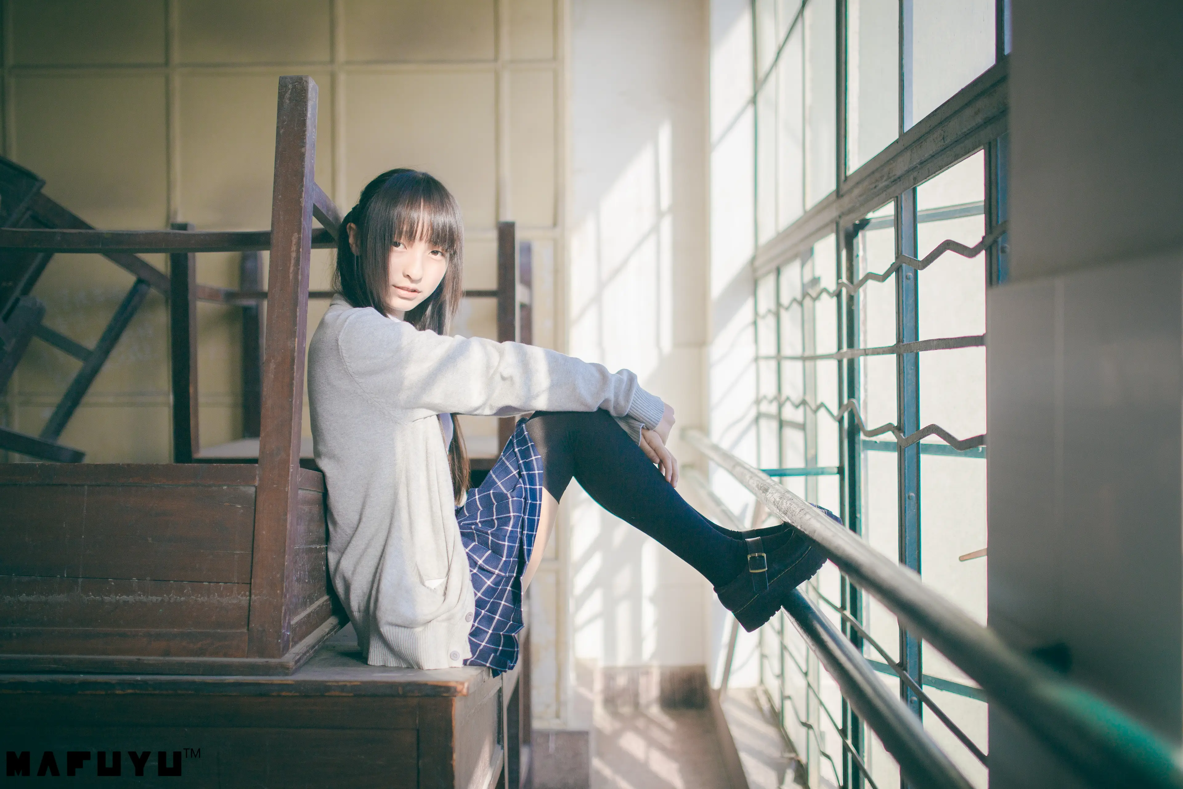 神楽坂真冬 JK系列1 [79P]