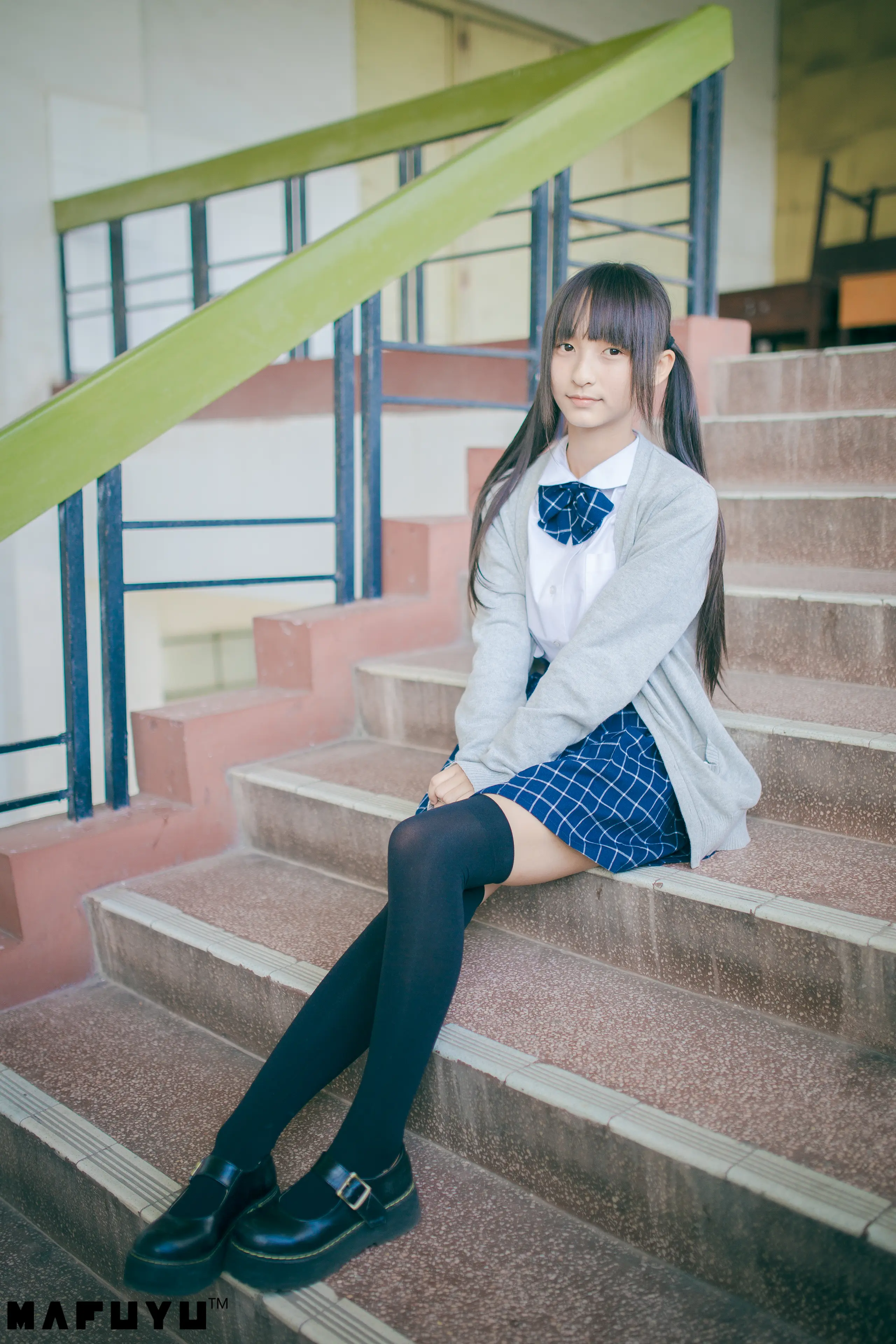 神楽坂真冬 JK系列1 [79P]