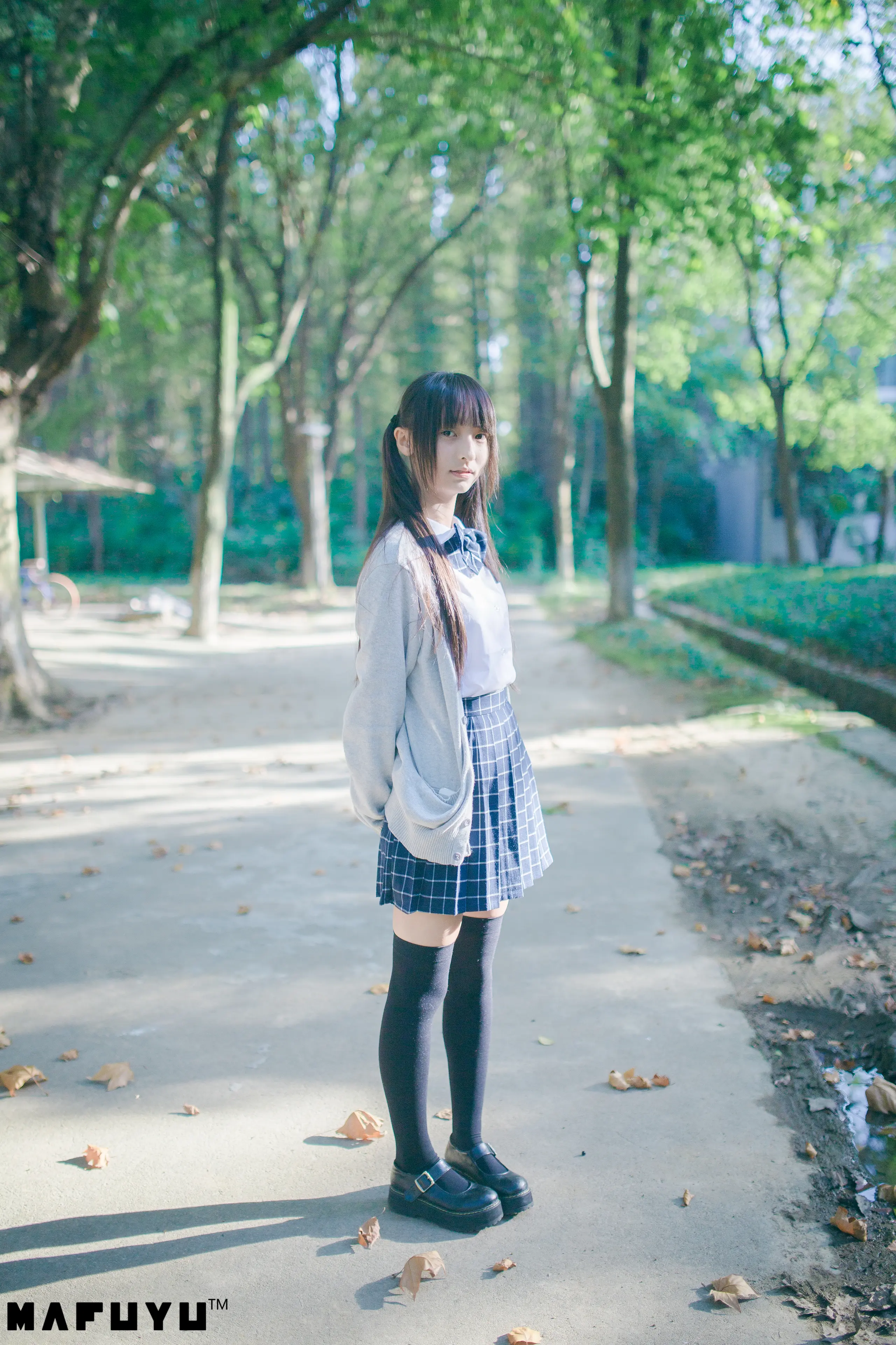 神楽坂真冬 JK系列1 [79P]