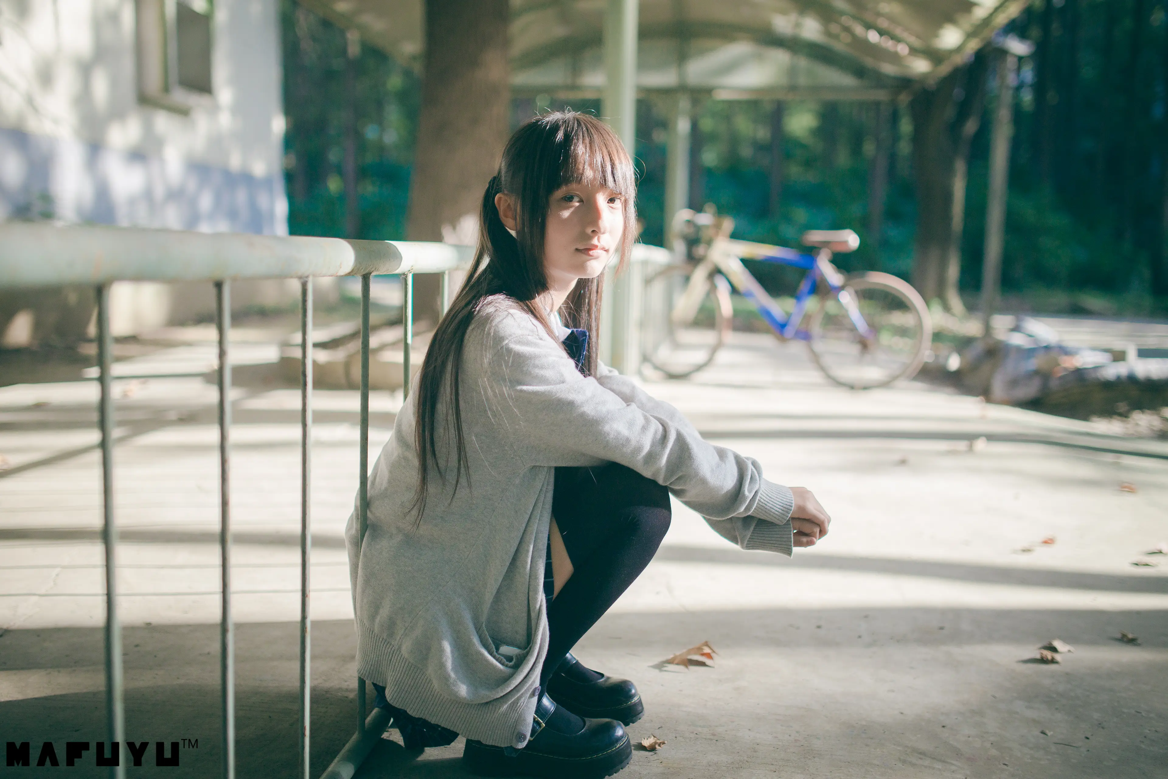 神楽坂真冬 JK系列1 [79P]