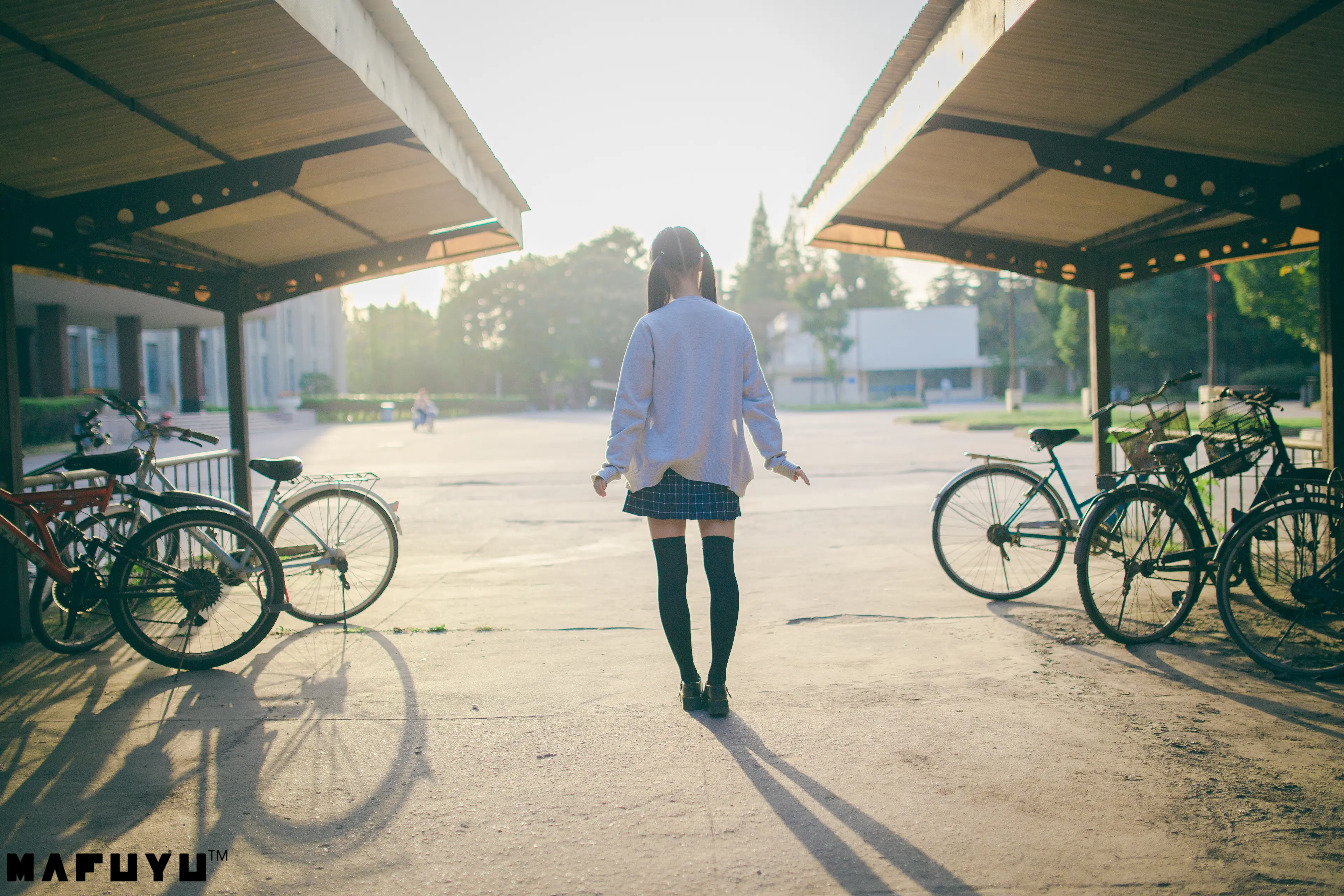 神楽坂真冬 JK系列1 [79P]