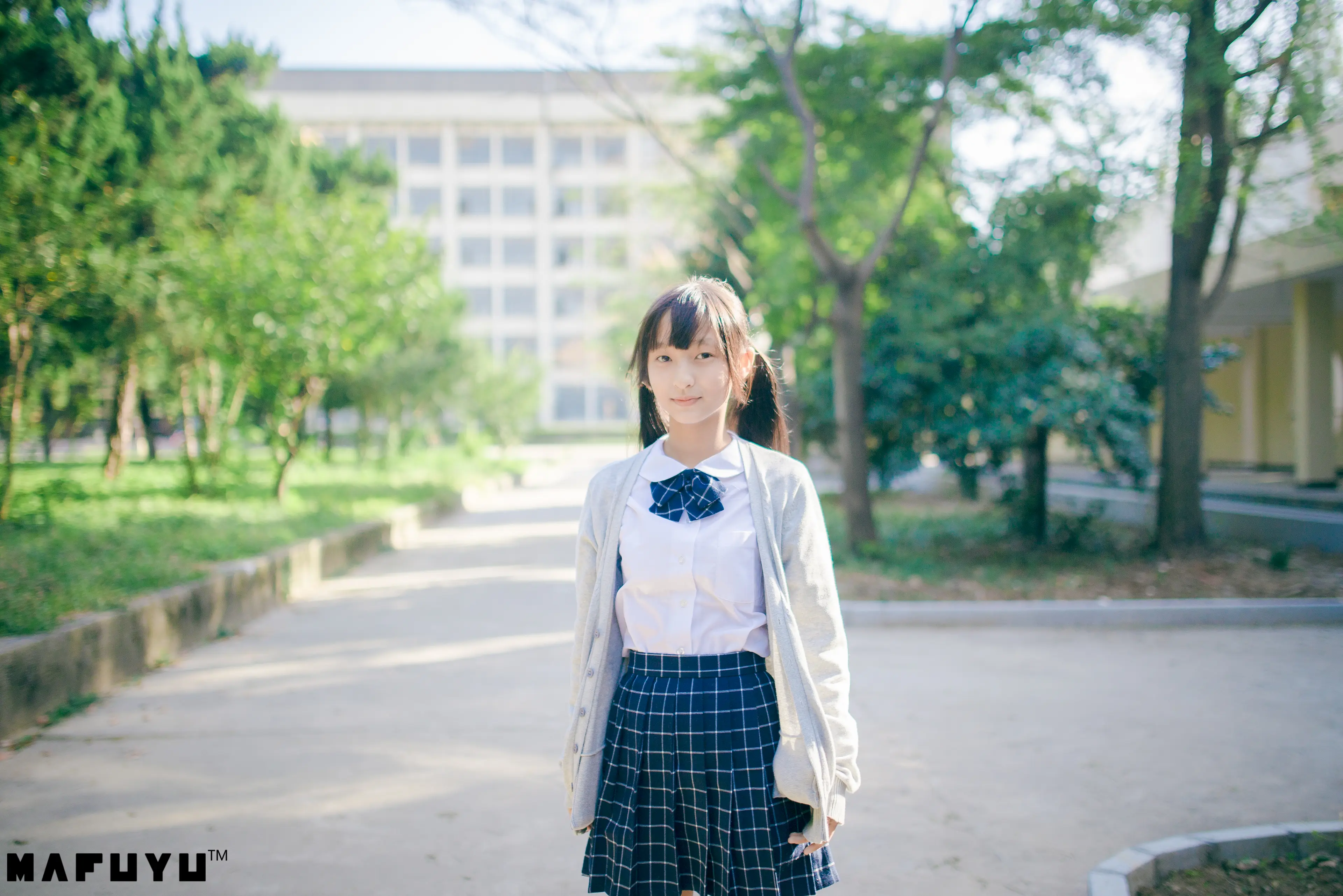 神楽坂真冬 JK系列1 [79P]