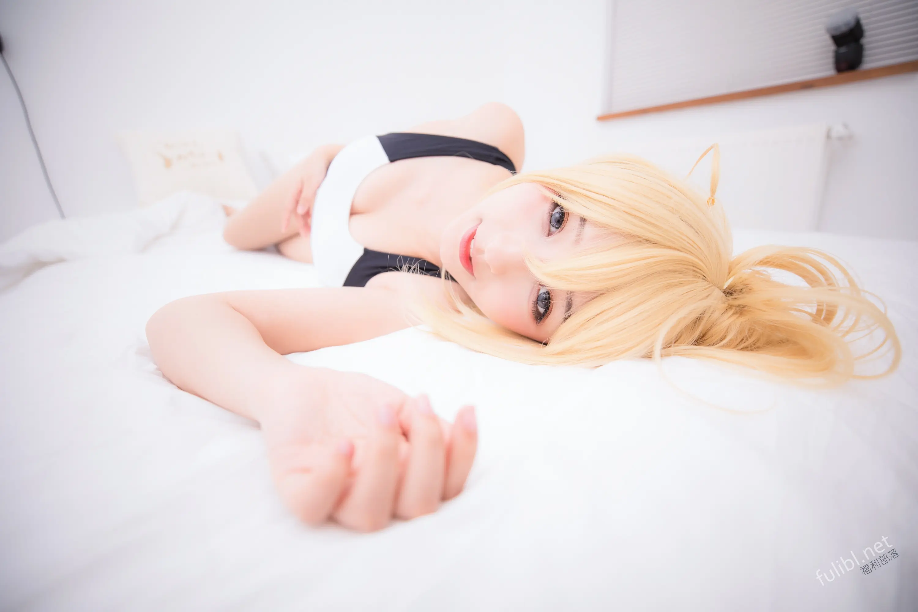 神楽坂真冬 Swiming the drea 白贞 [150P]