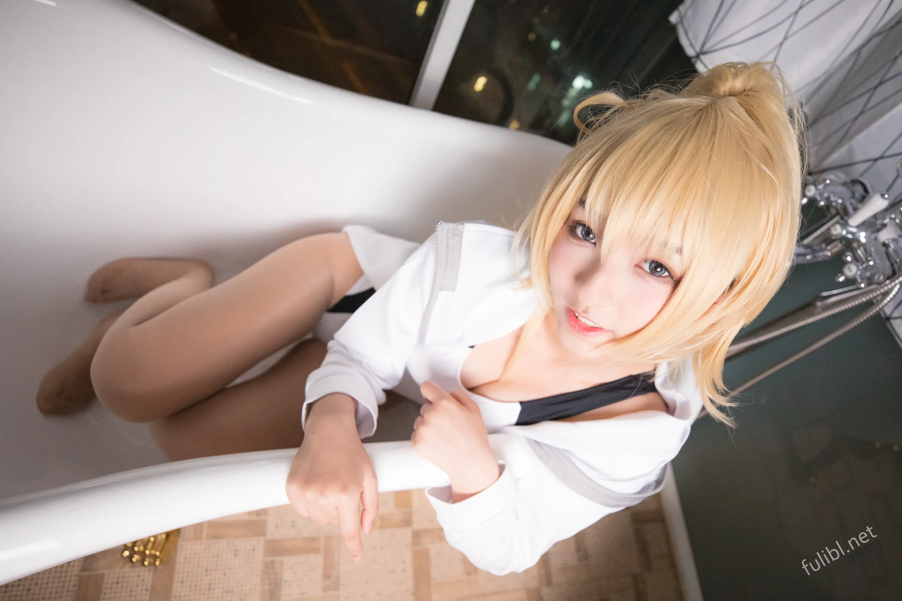 神楽坂真冬 Swiming the drea 白贞 [150P]