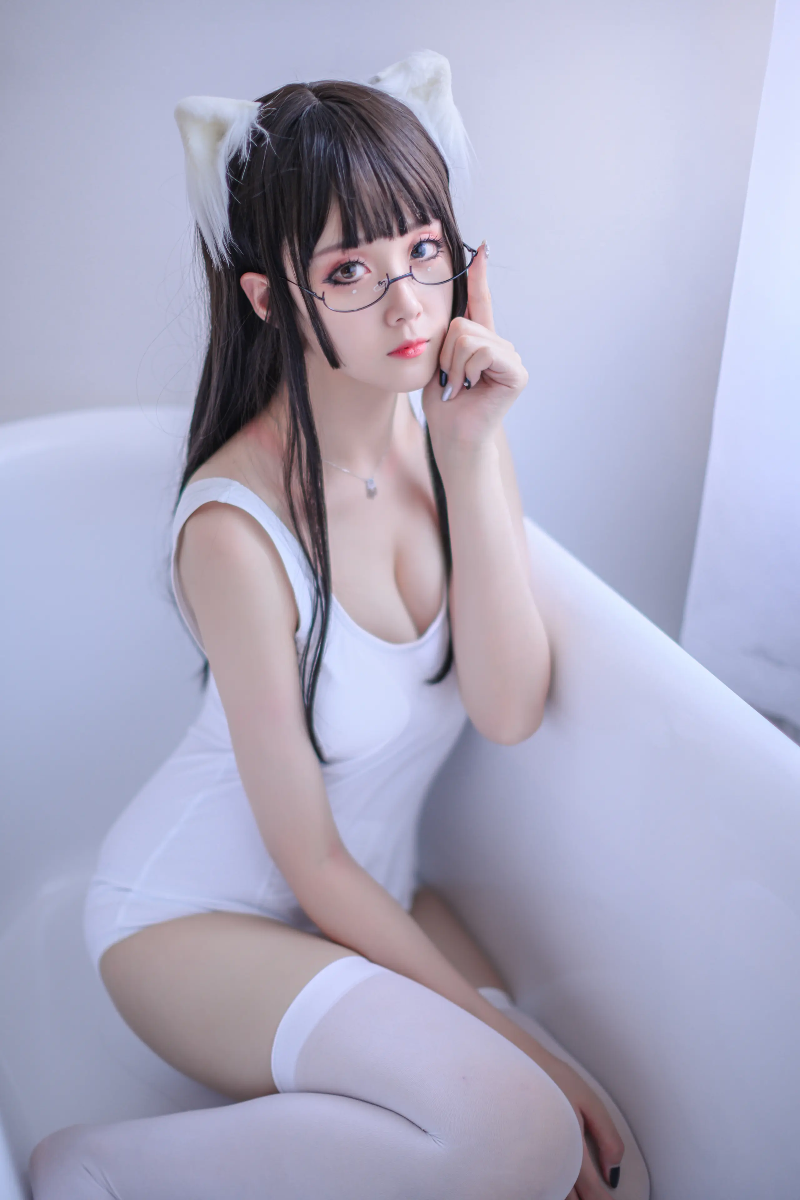 秋楚楚 死库水 [40P]