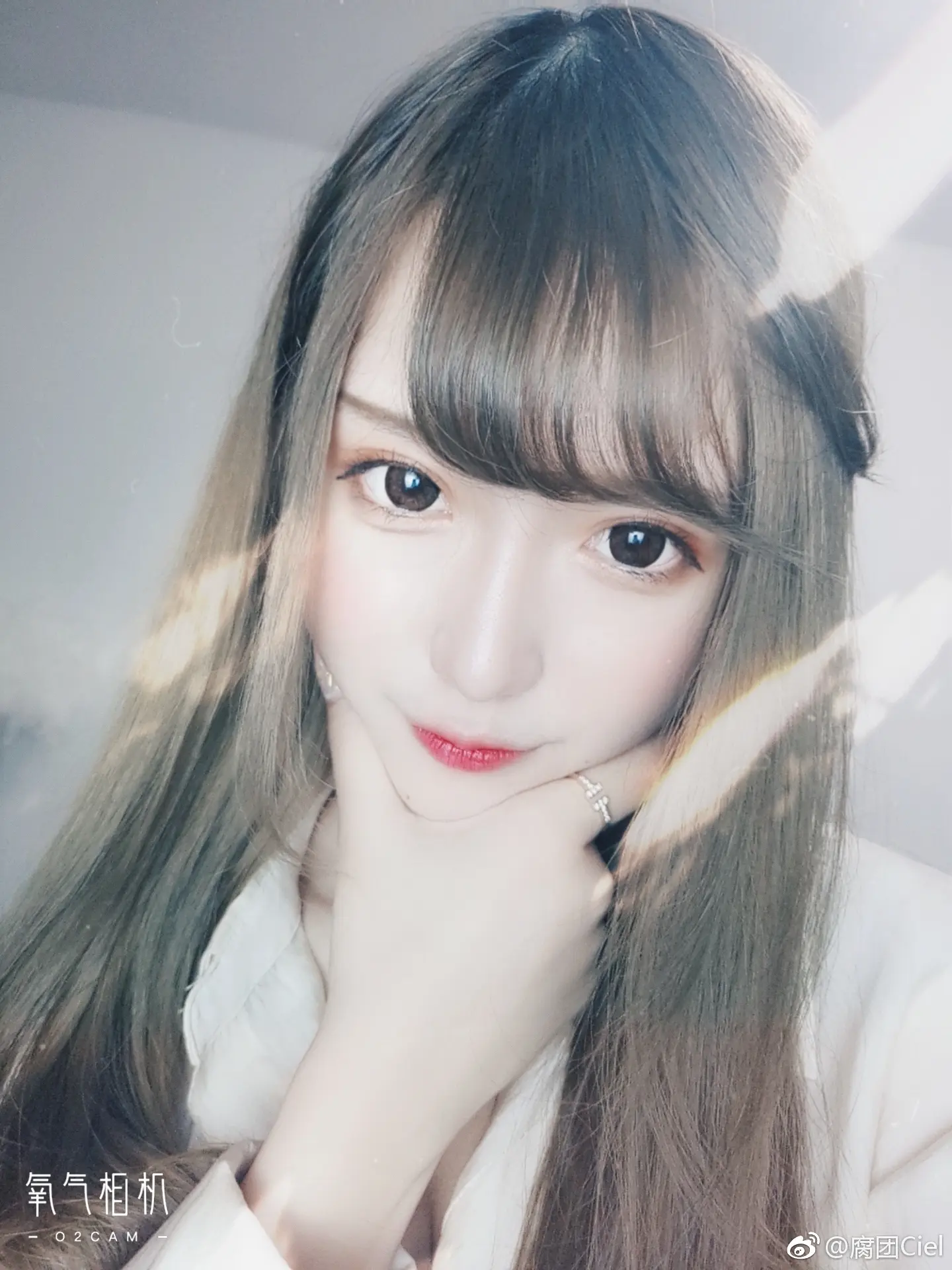 腐团儿 相机自拍照 [9P]