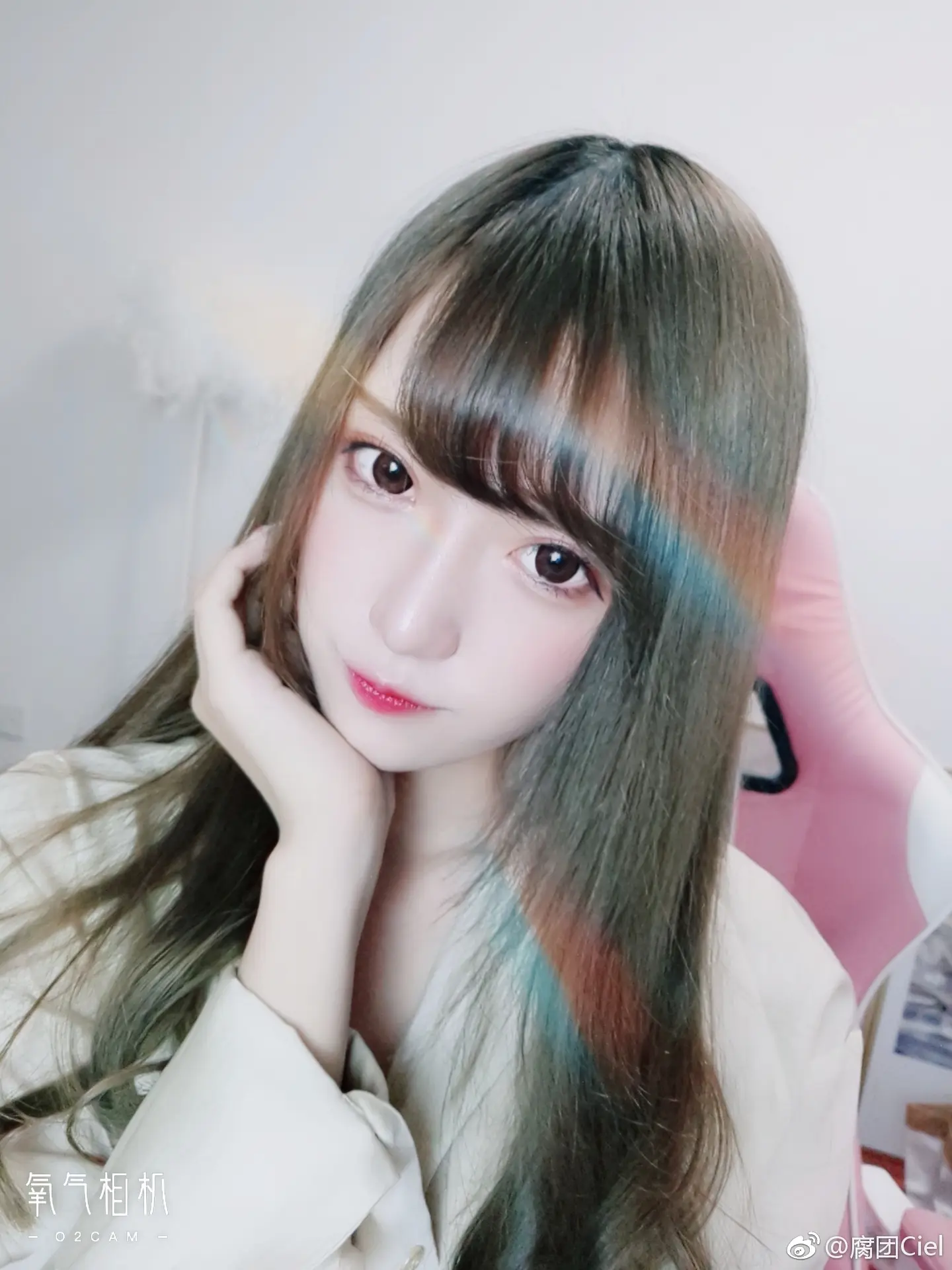 腐团儿 相机自拍照 [9P]