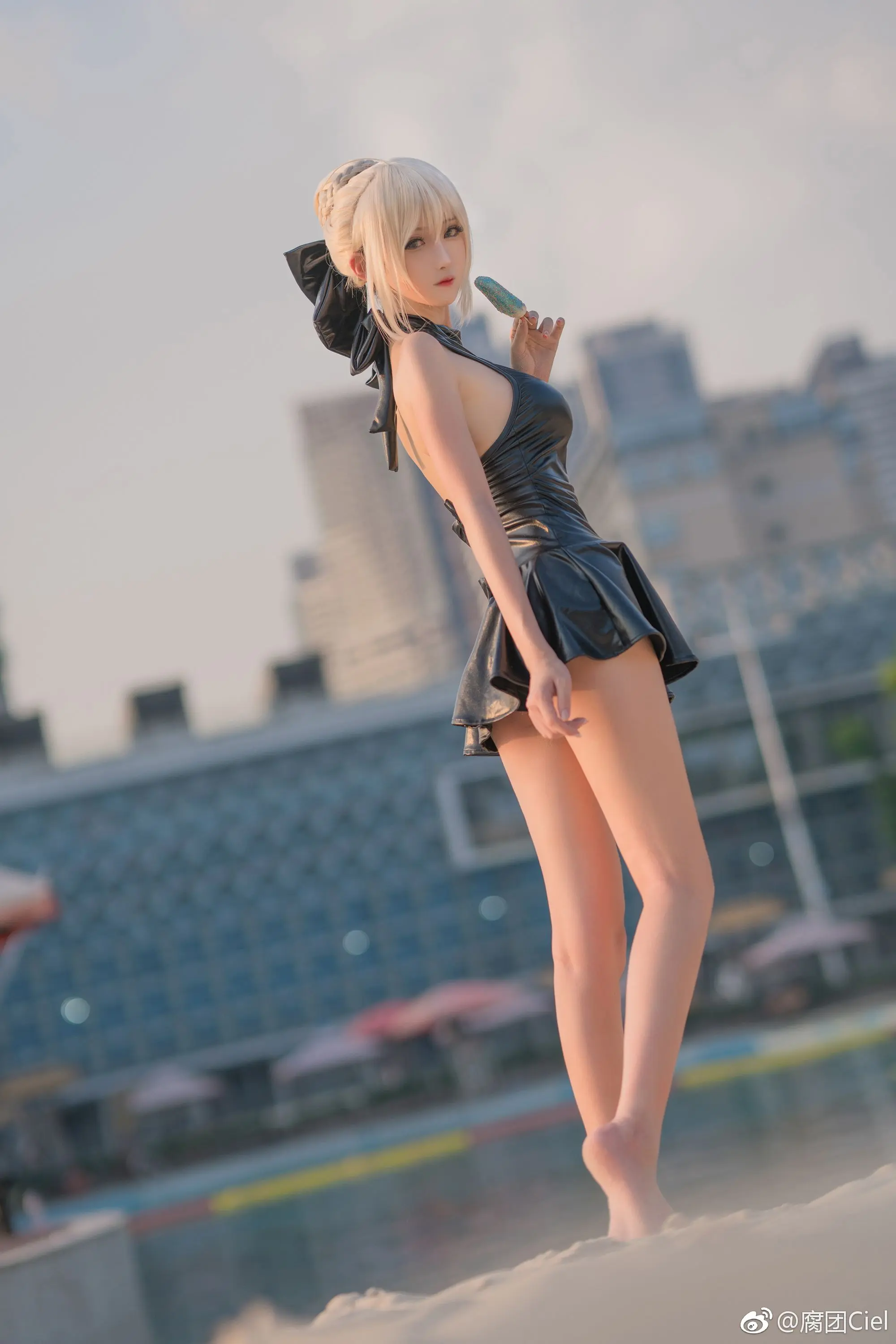 腐团儿 黑泳装_阿尔托莉雅 [21P]