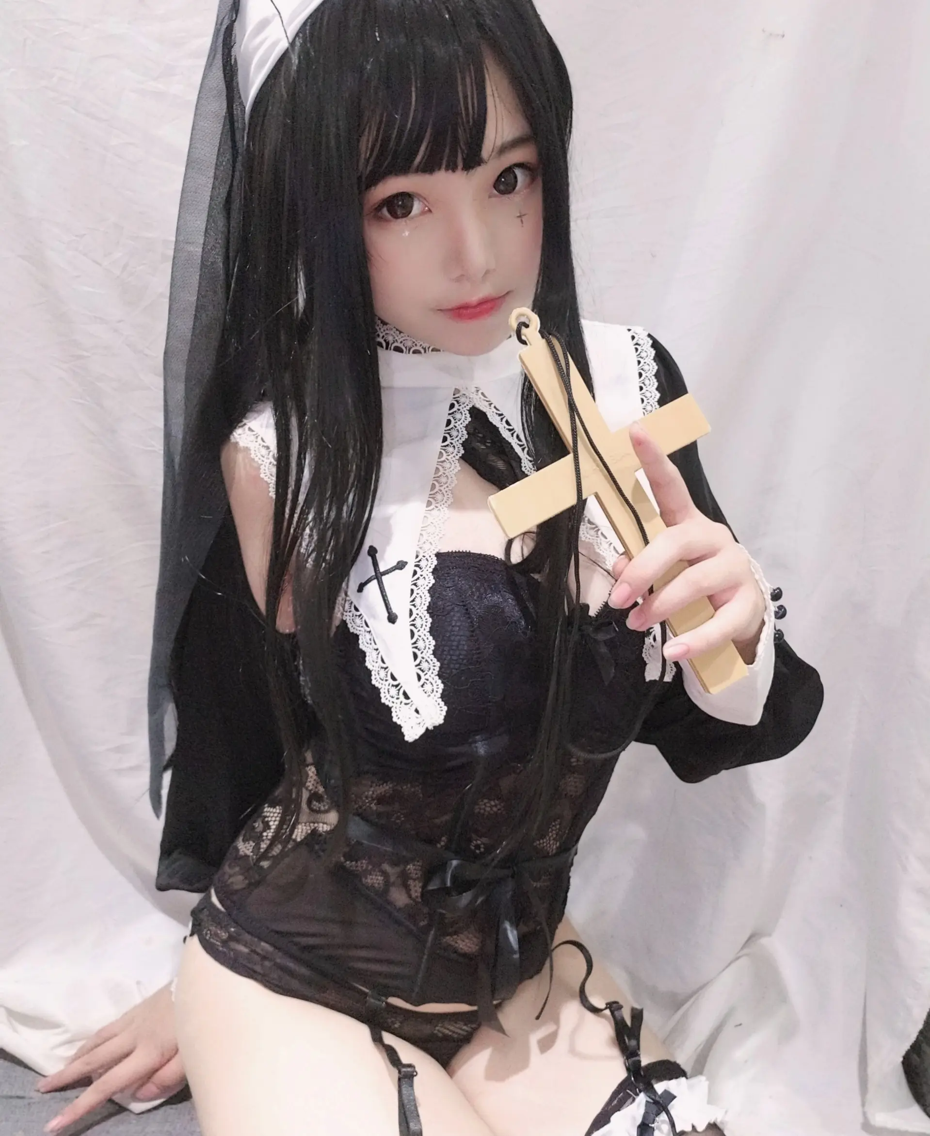 蜜汁猫裘 修女 [25P]