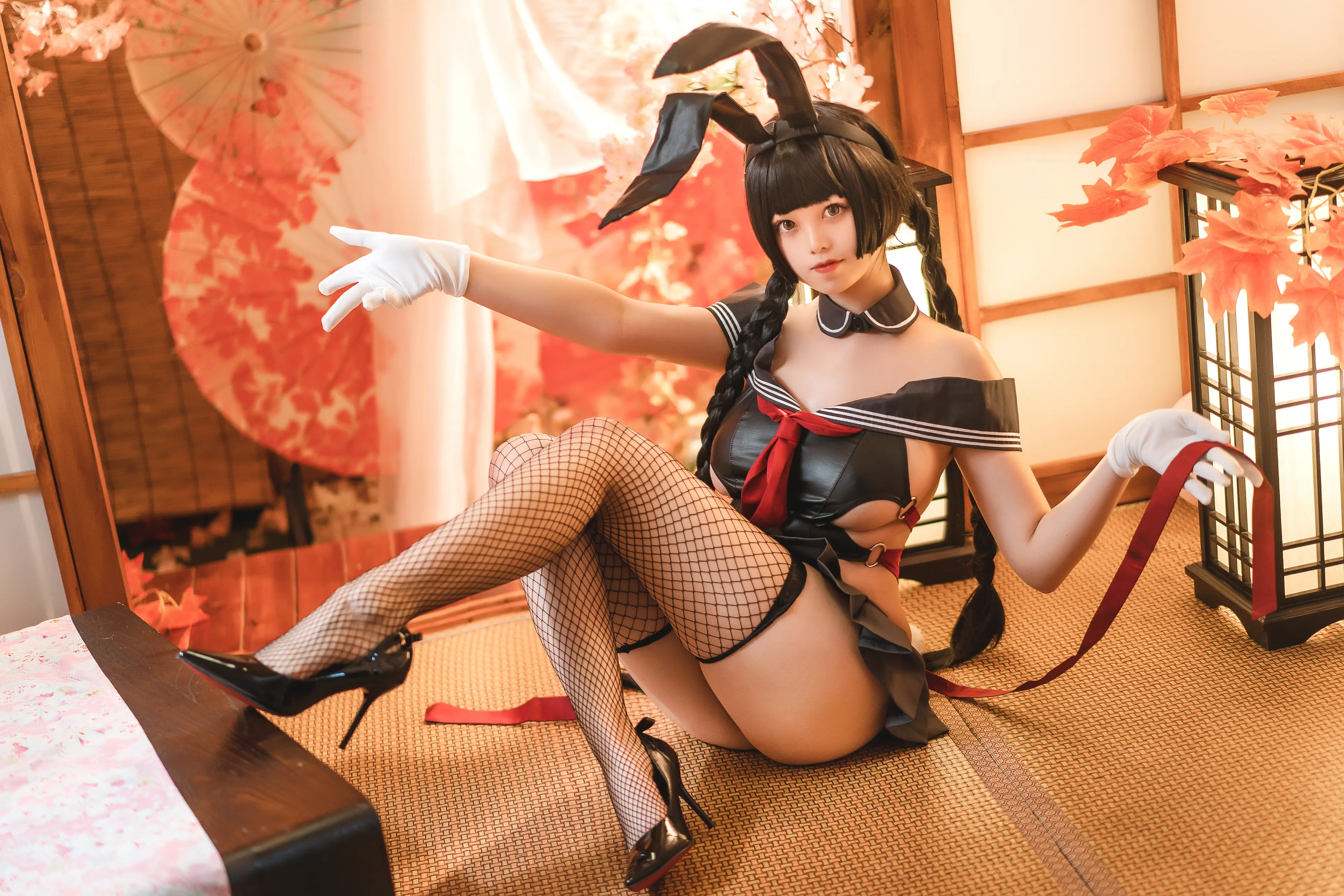 蜜汁猫裘 卯月桃子 [50P]