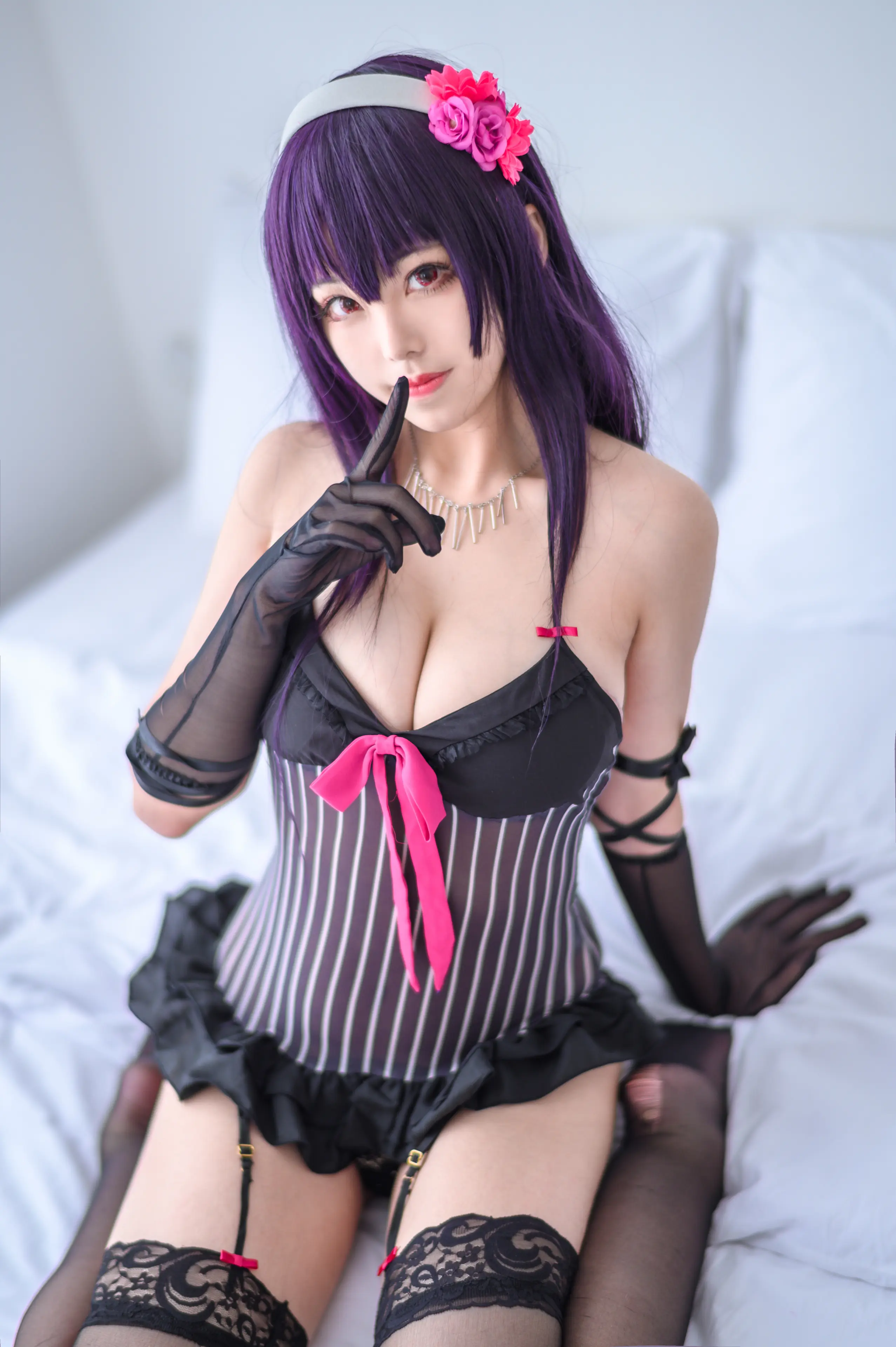 蜜汁猫裘 学姐内衣 [49P]