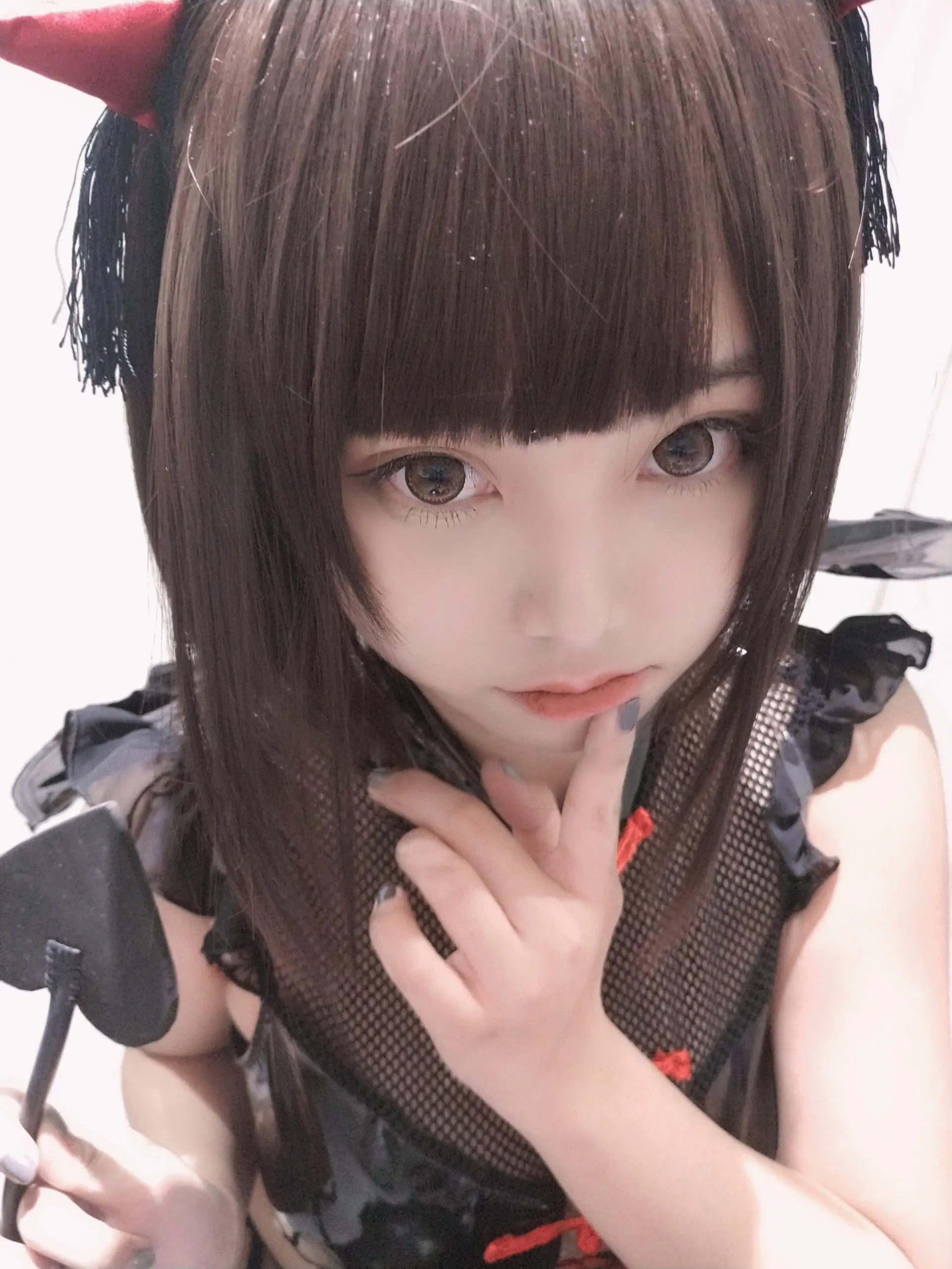 蜜汁猫裘 小恶魔自拍 [28P]