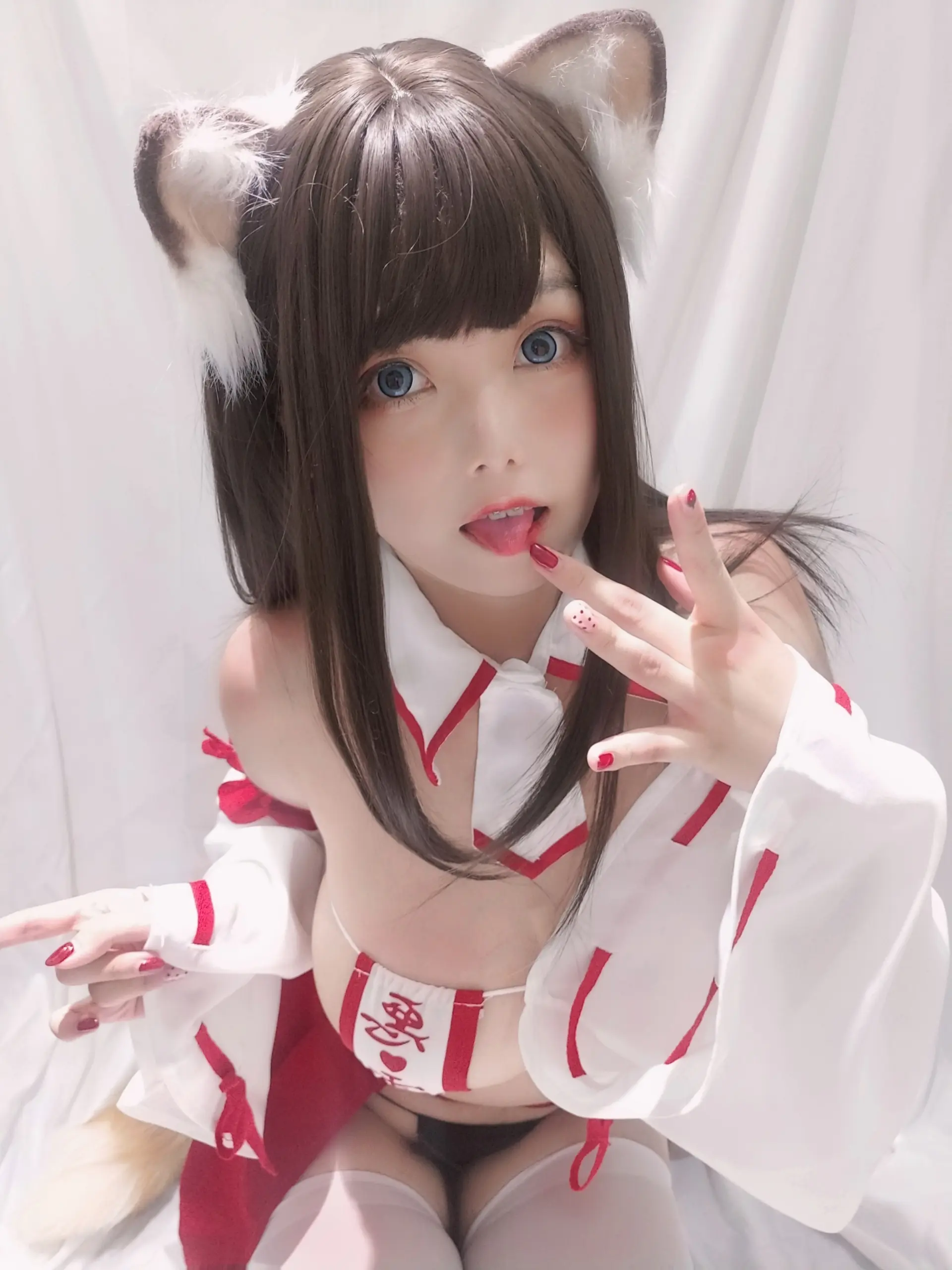 蜜汁猫裘 巫女小狐狸 [22P]