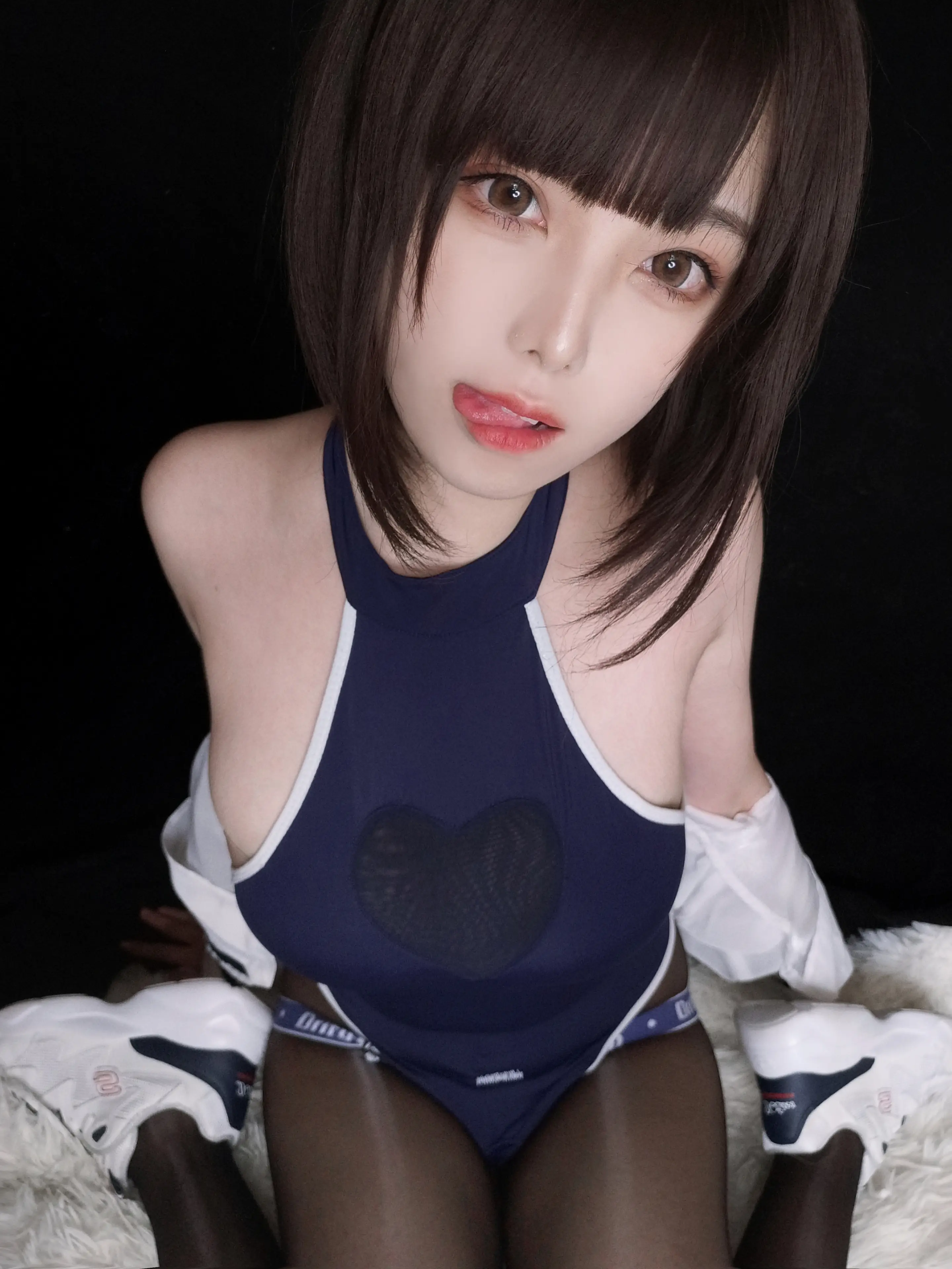 蜜汁猫裘 水着 [34P]