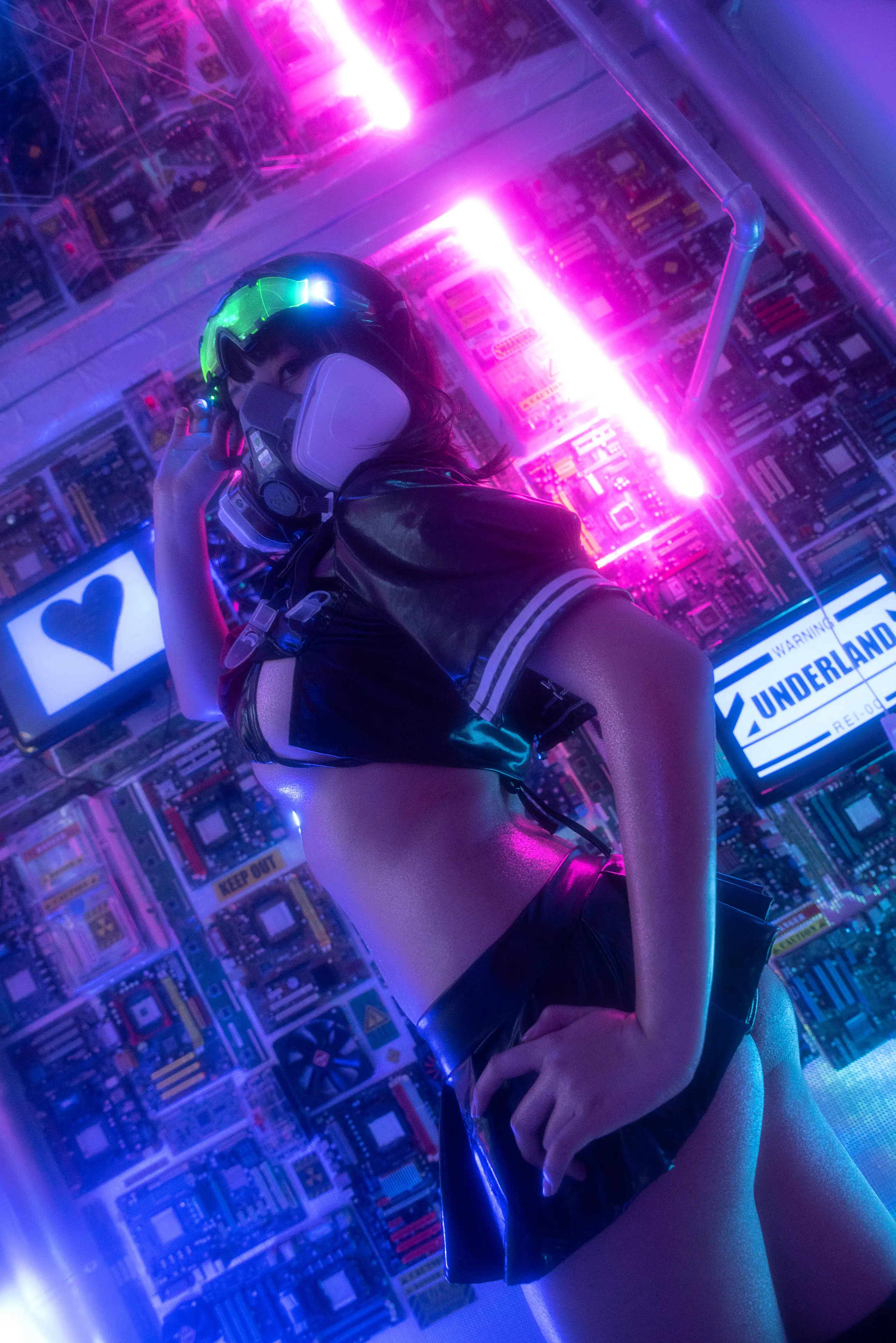 蜜汁猫裘 漆皮JK [17P]